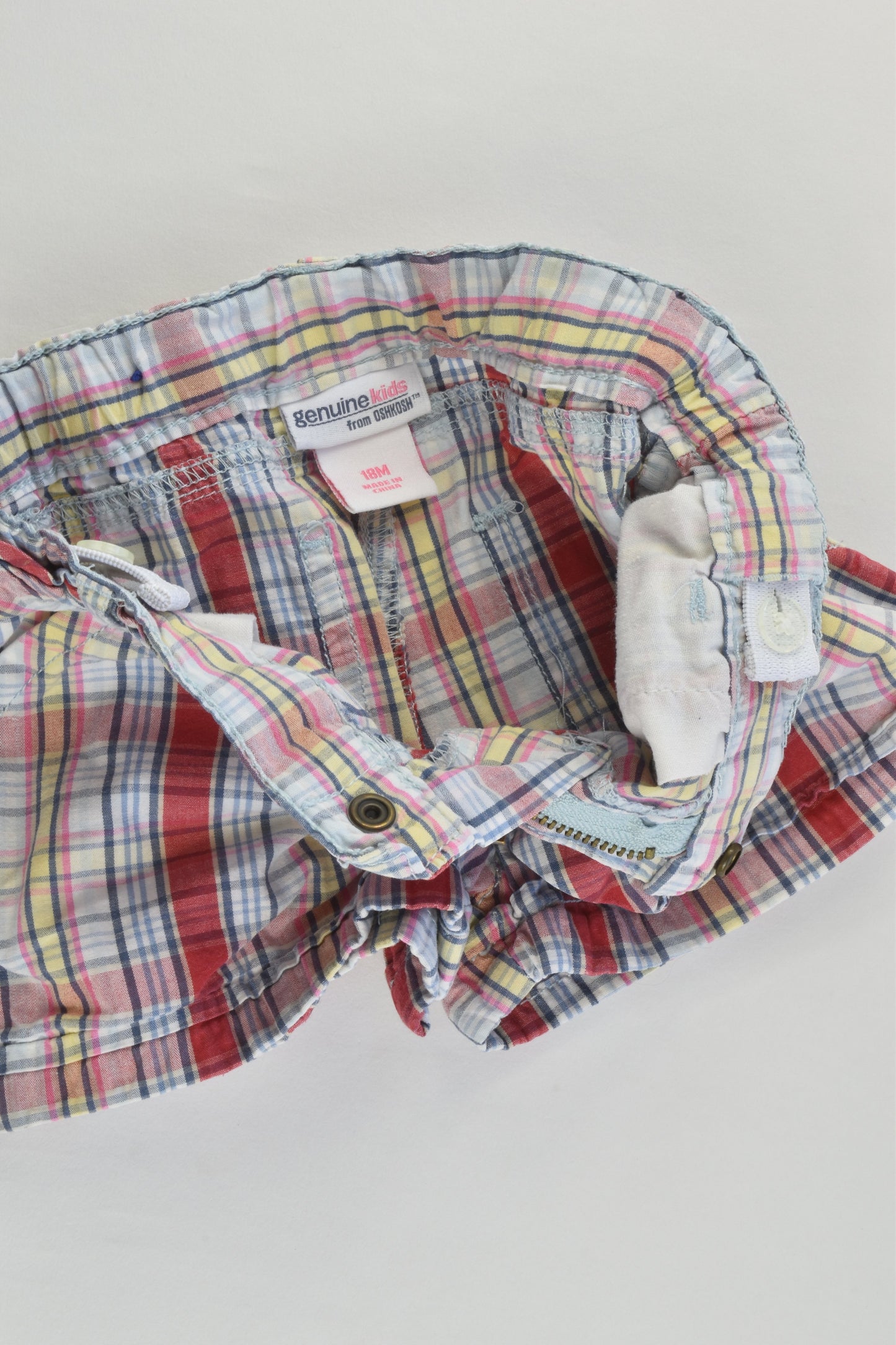 OshKosh Size 1 (18 months) Checked Shorts