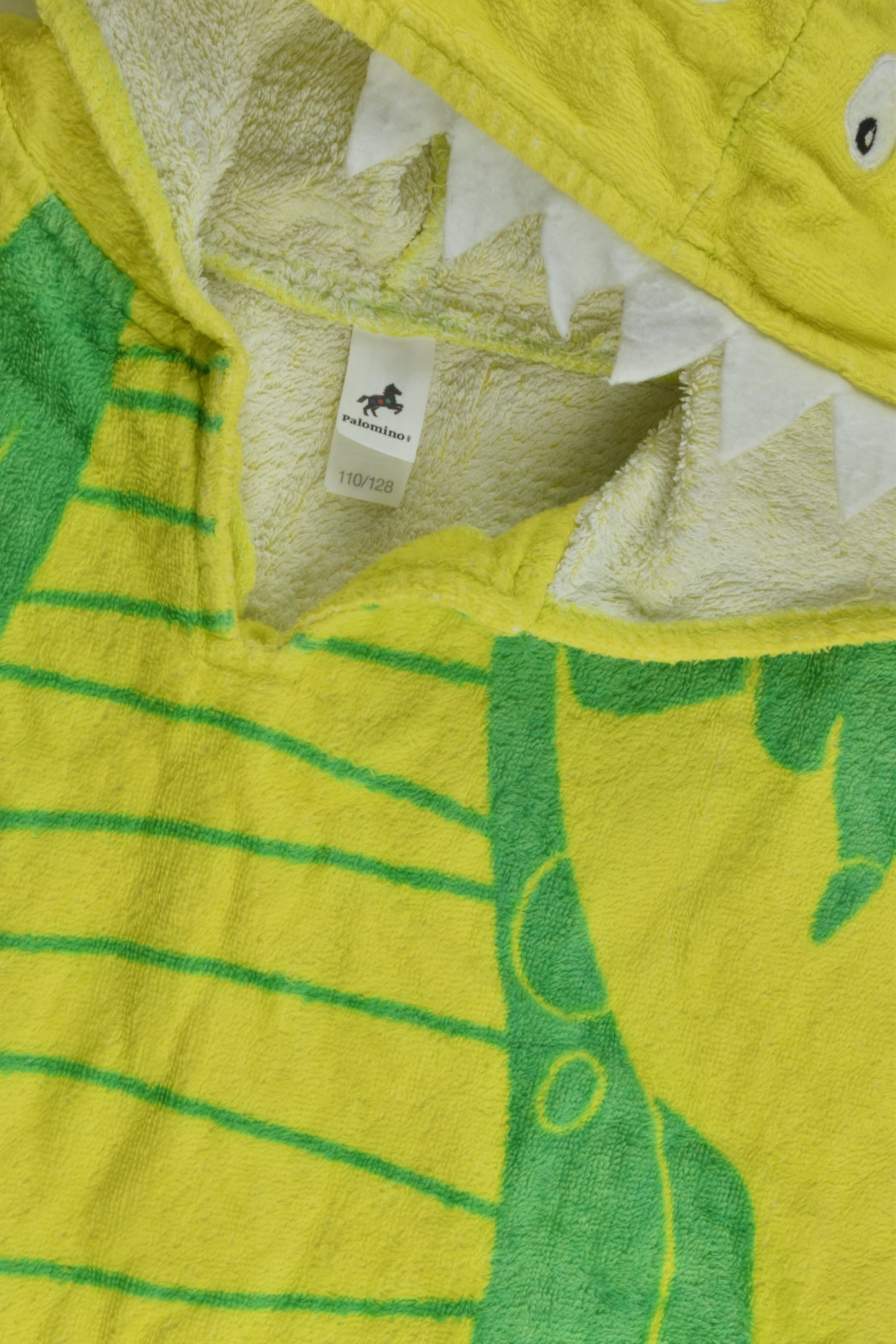 Palomino Size 5-8 (110-128 cm) Crocodile Hooded Towel