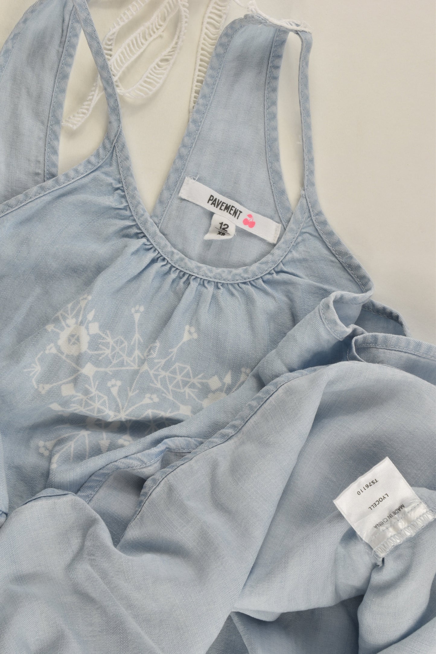 Pavement Size 12 Ruffle and Lace Lightweight Denim Top