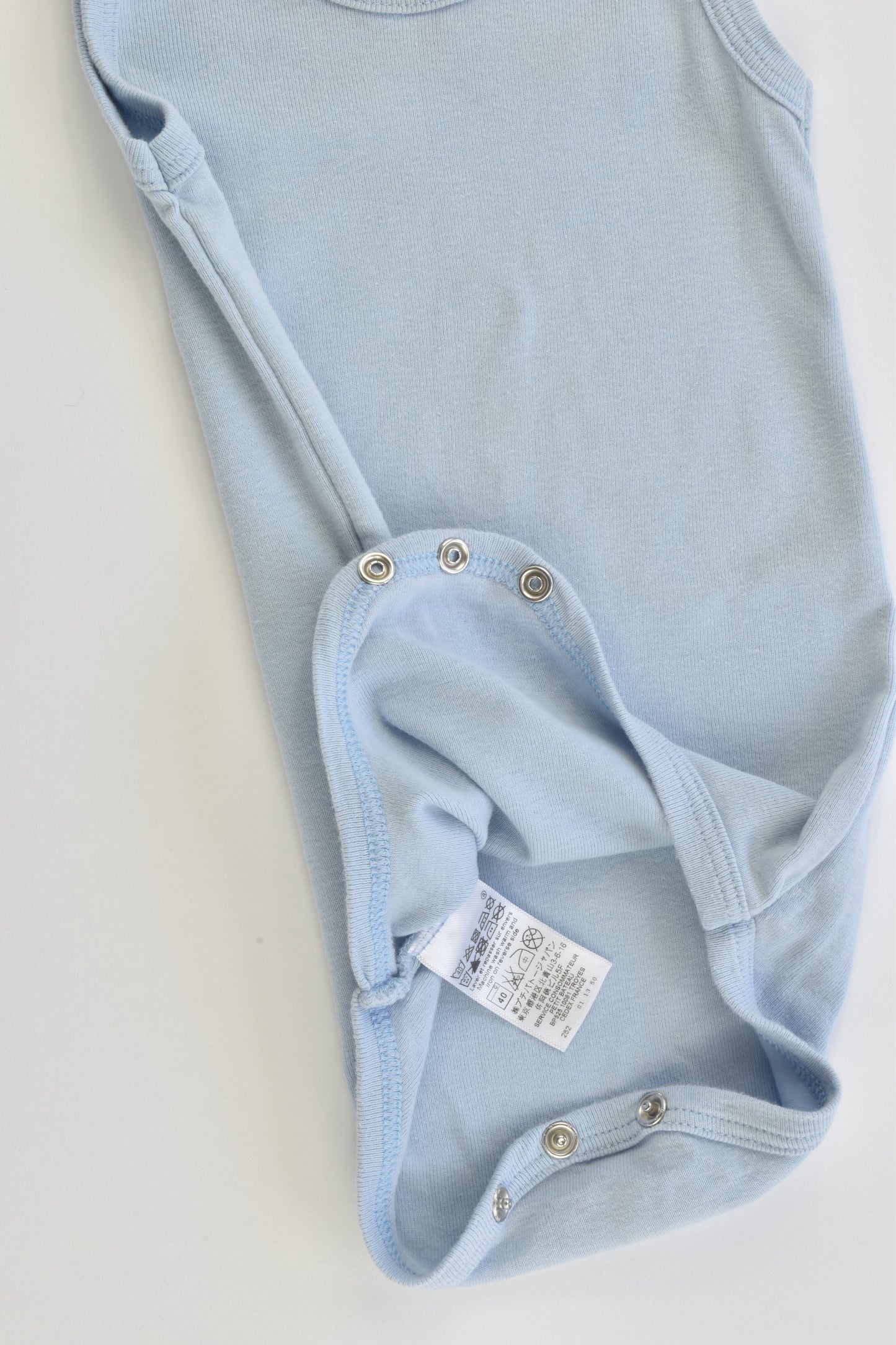 Petit Bateau (France) Size 0-1 (18 months, 81 cm) Bodysuit