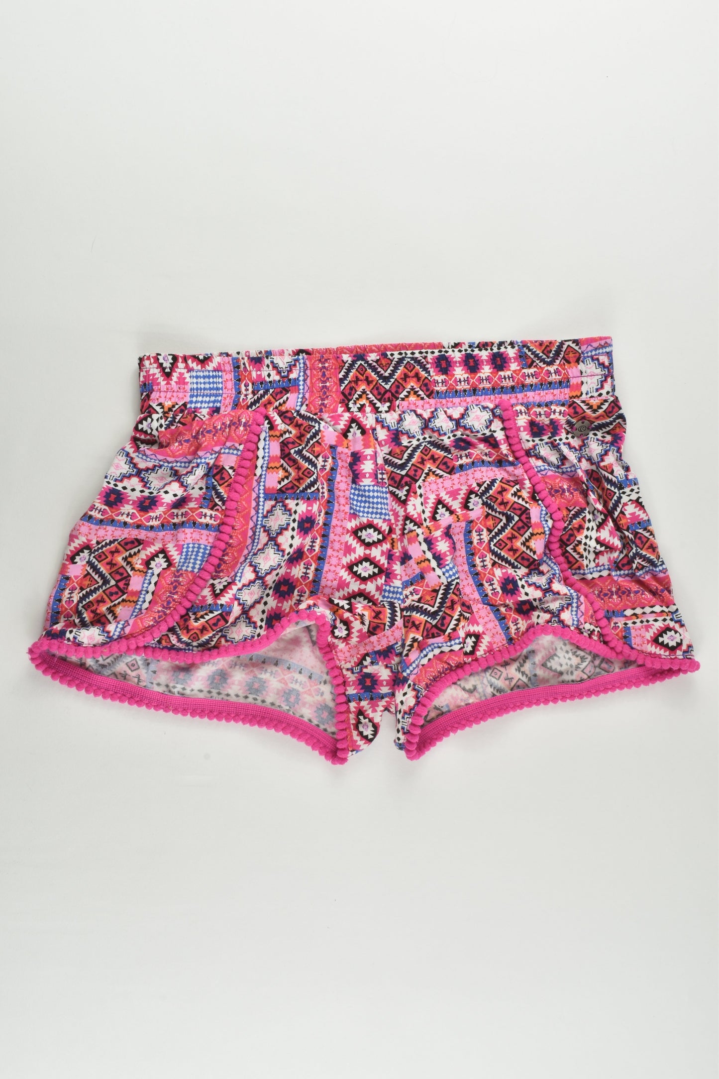 Piping Hot Size 9 Shorts