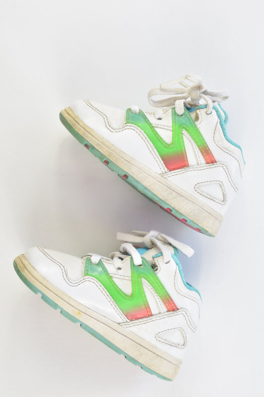 Reebok Size 4 Shoes