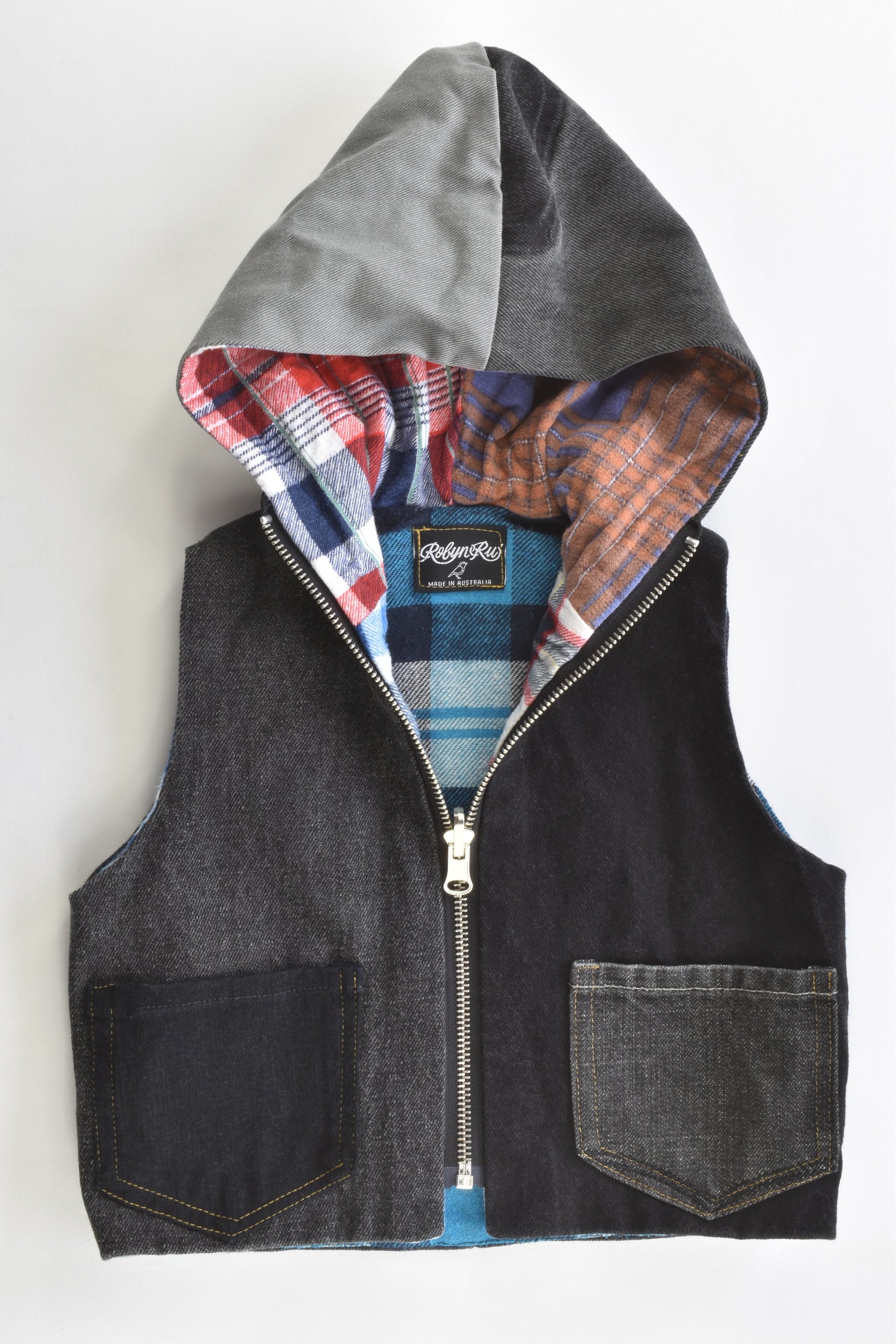 Robyn Ru (Australia) Size approx 1 Reversible Hooded Vest