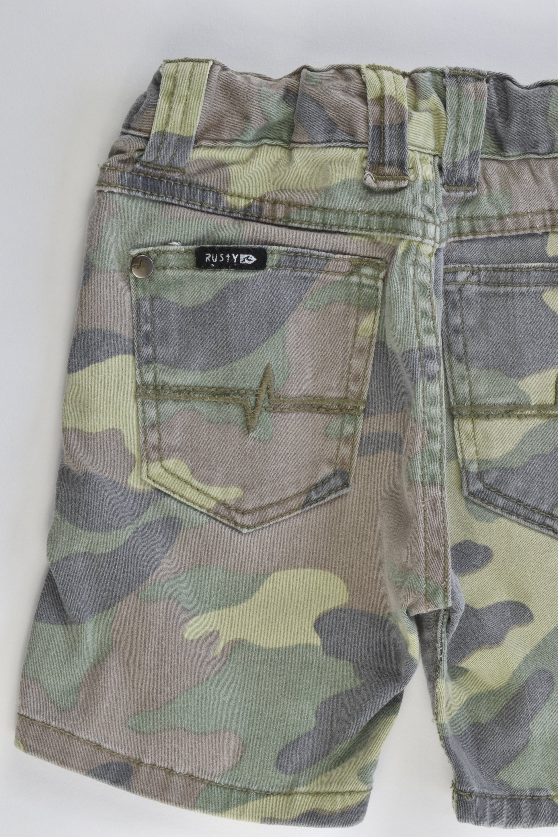 Rusty Size 2 Camouflage Shorts