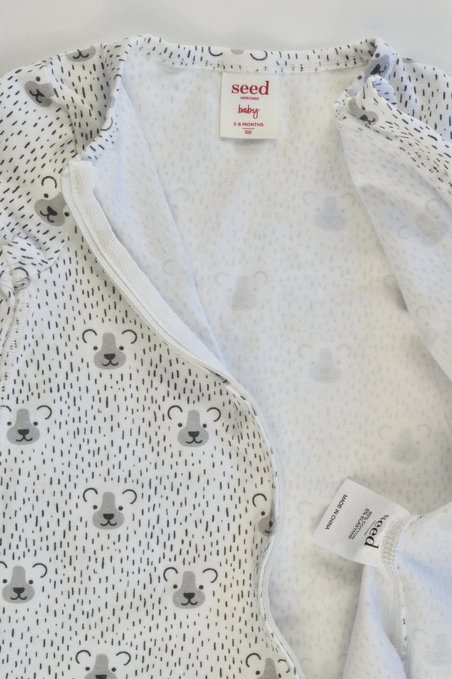 Seed Heritage Size 3-6 months (00) Bear Romper