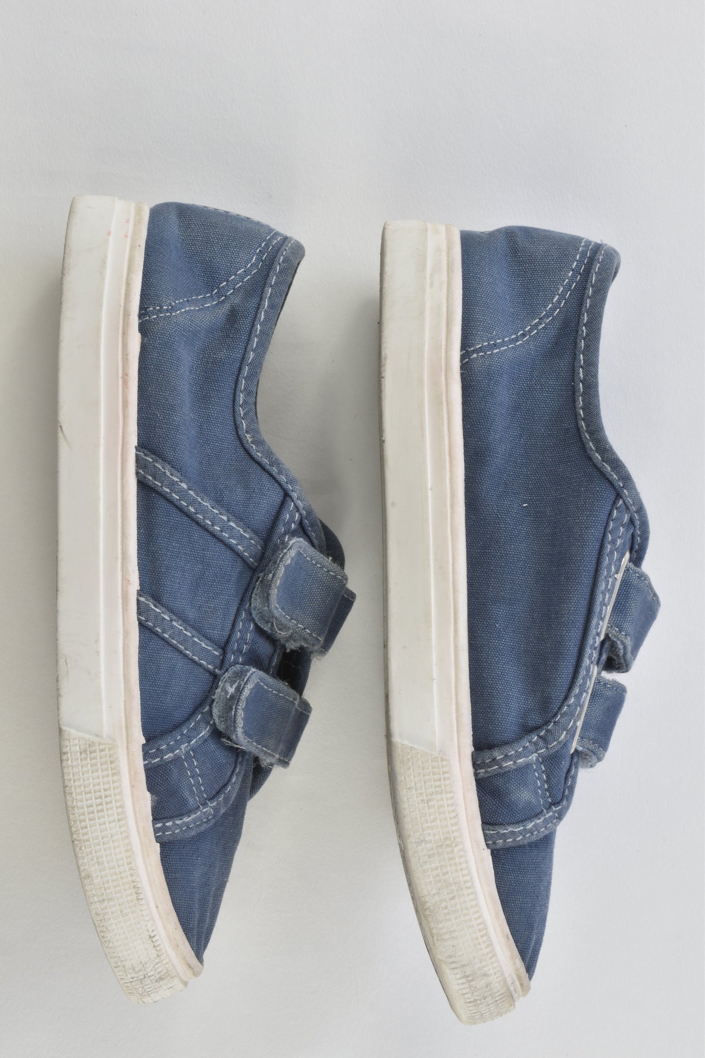 Seed Heritage Size 31 Shoes