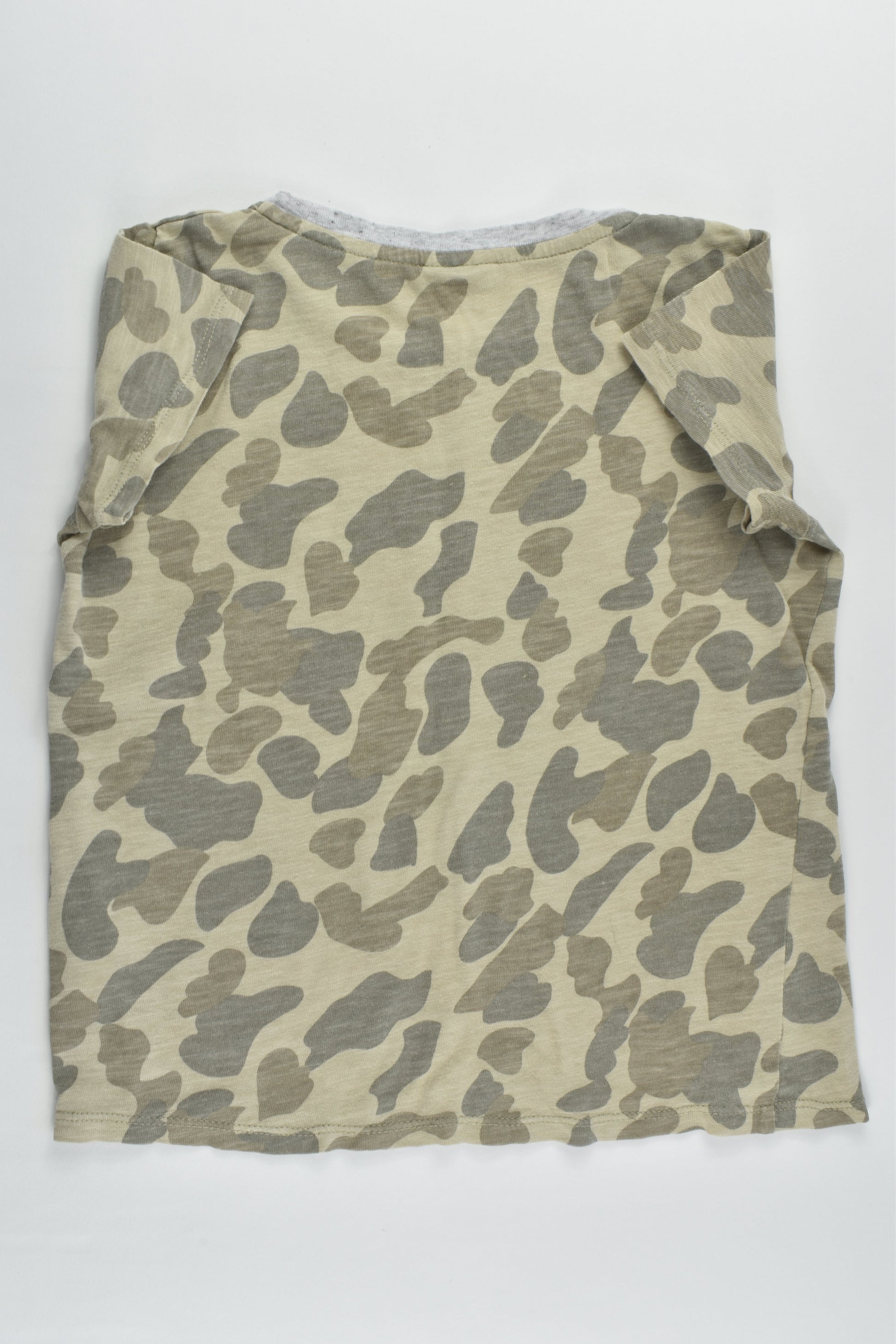 Seed Heritage Size 4-5 Camoflage T-shirt