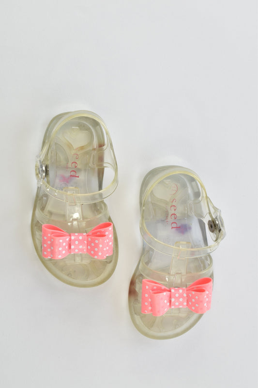 Seed Heritage Size 5 Jelly Sandals with Bows