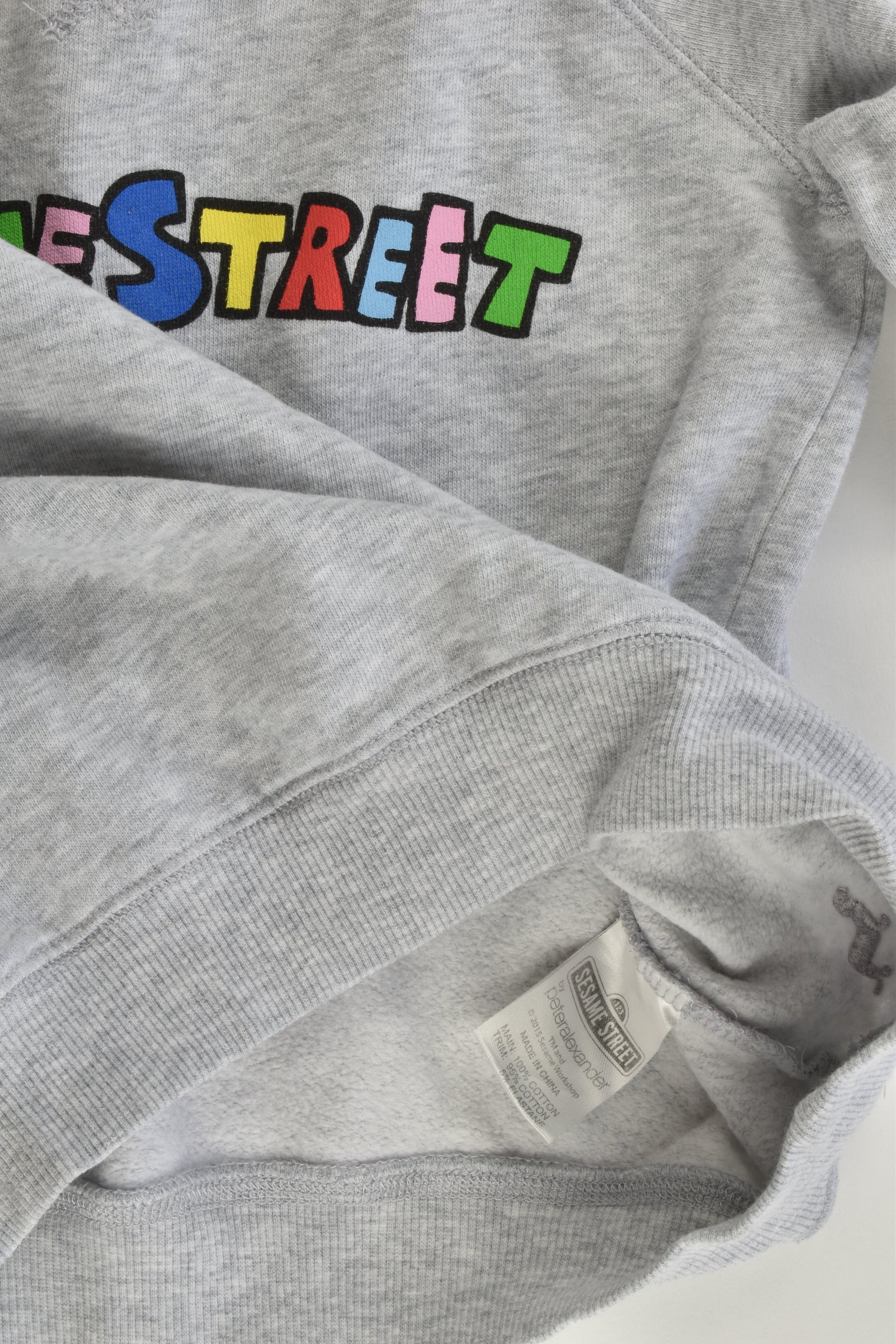 Sesame Street by Peter Alexander Size 8 (Small sizing) Sweater