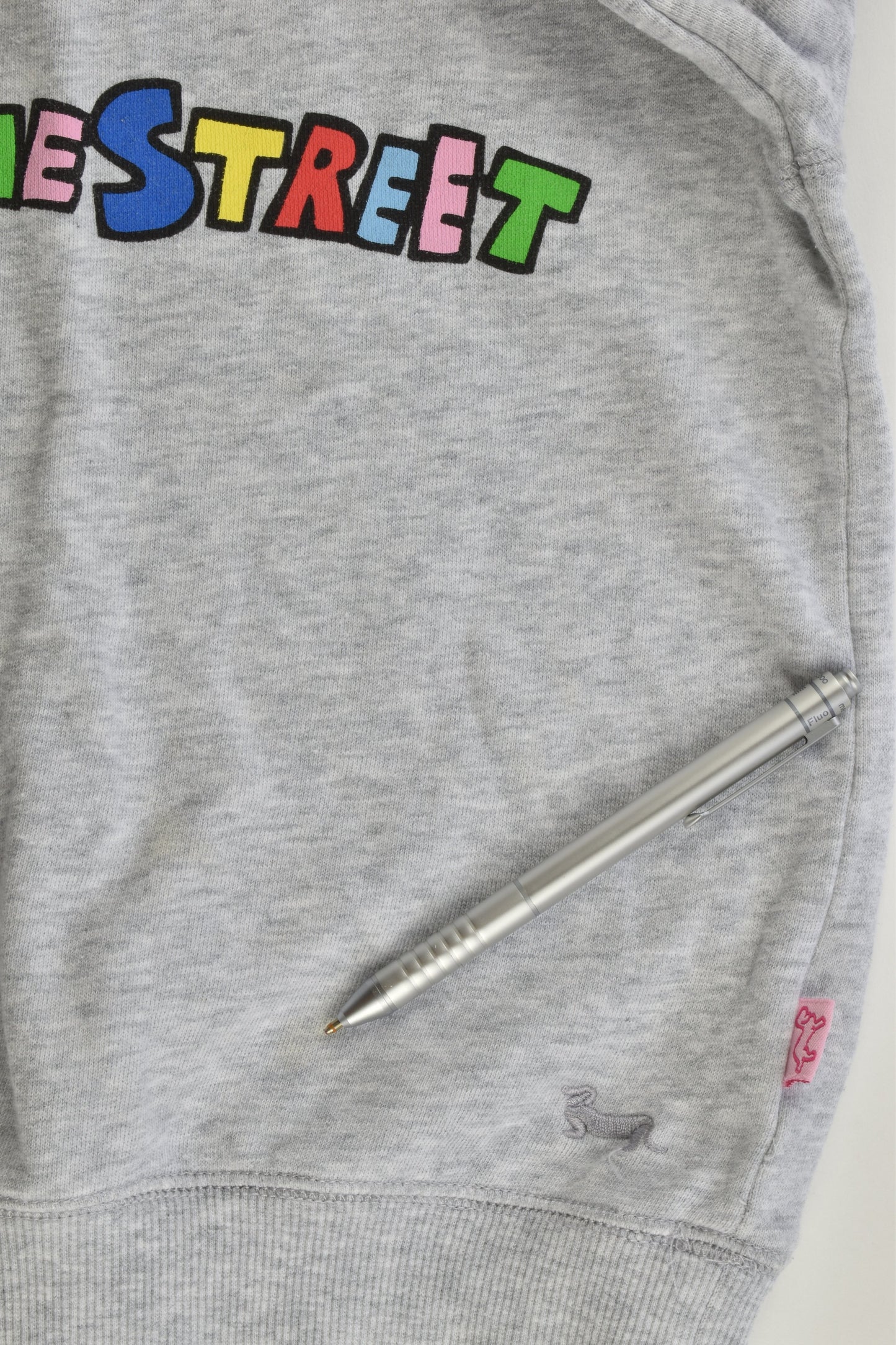Sesame Street by Peter Alexander Size 8 (Small sizing) Sweater