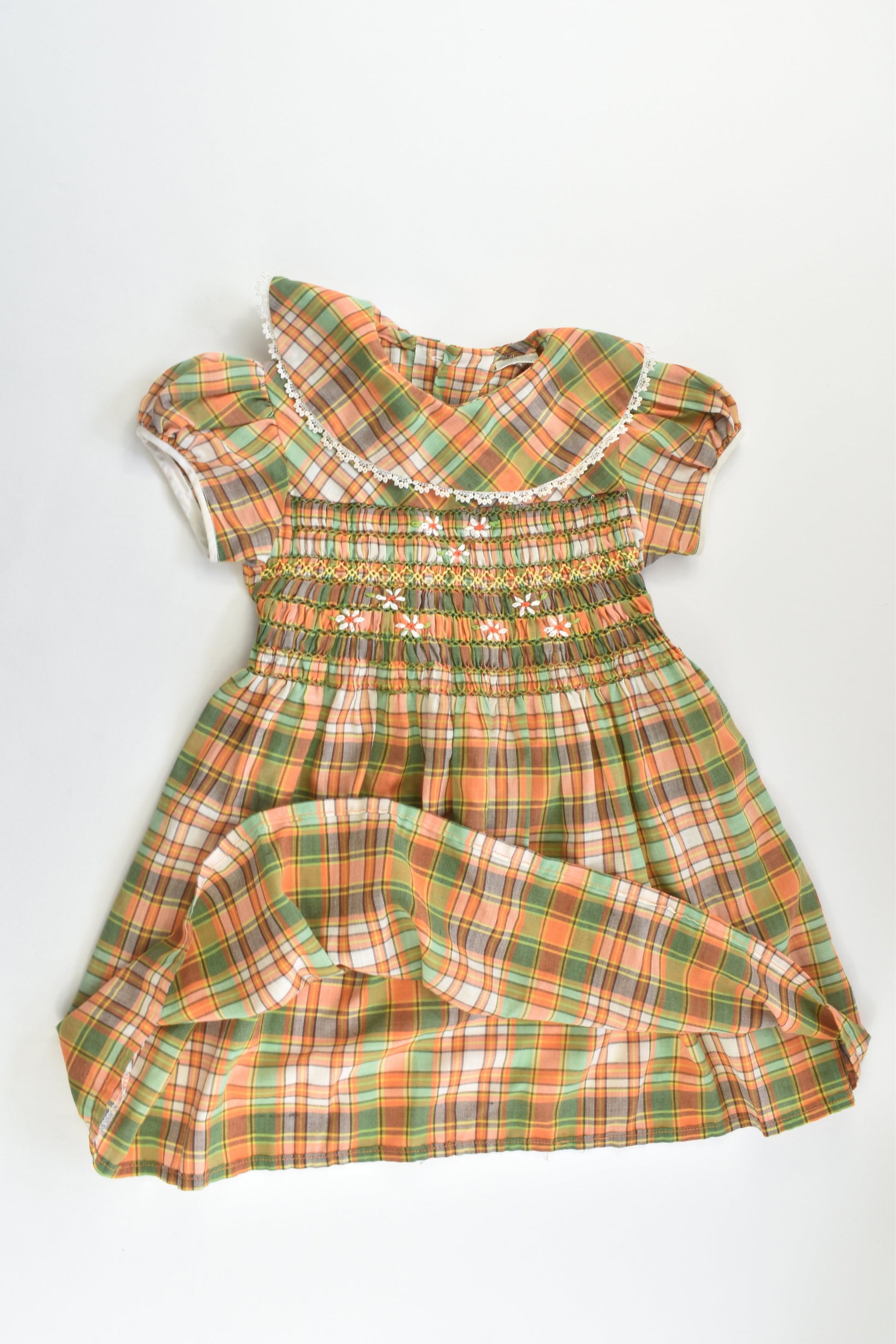 Size approx 2-3 Vintage Checked Smocked Dress