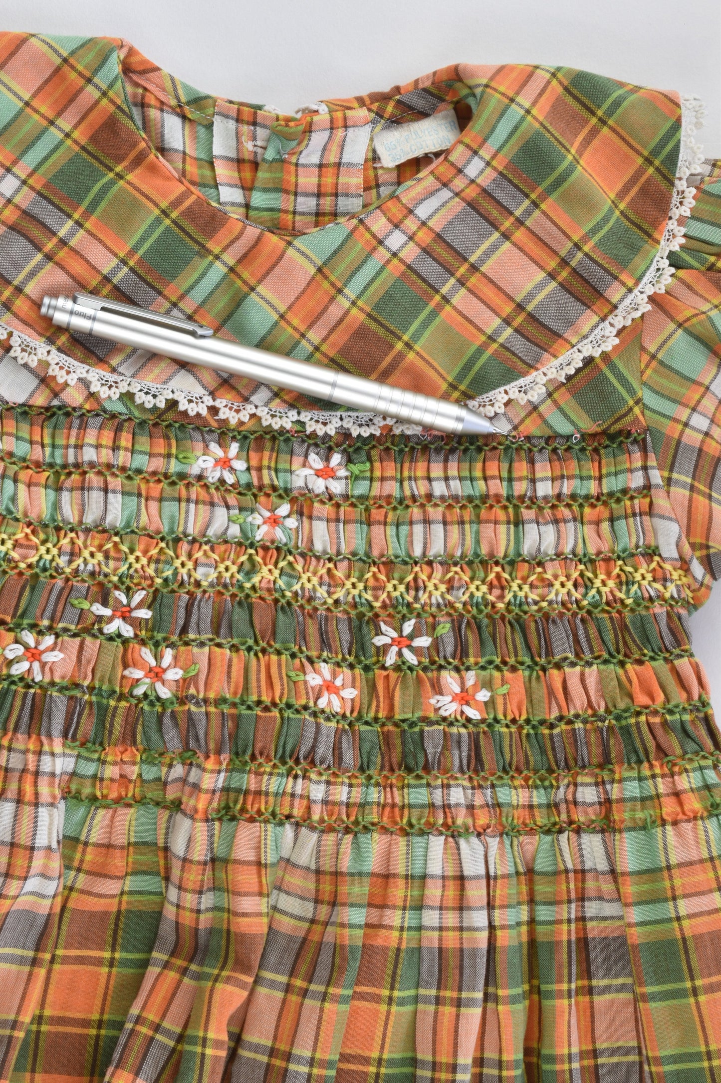 Size approx 2-3 Vintage Checked Smocked Dress
