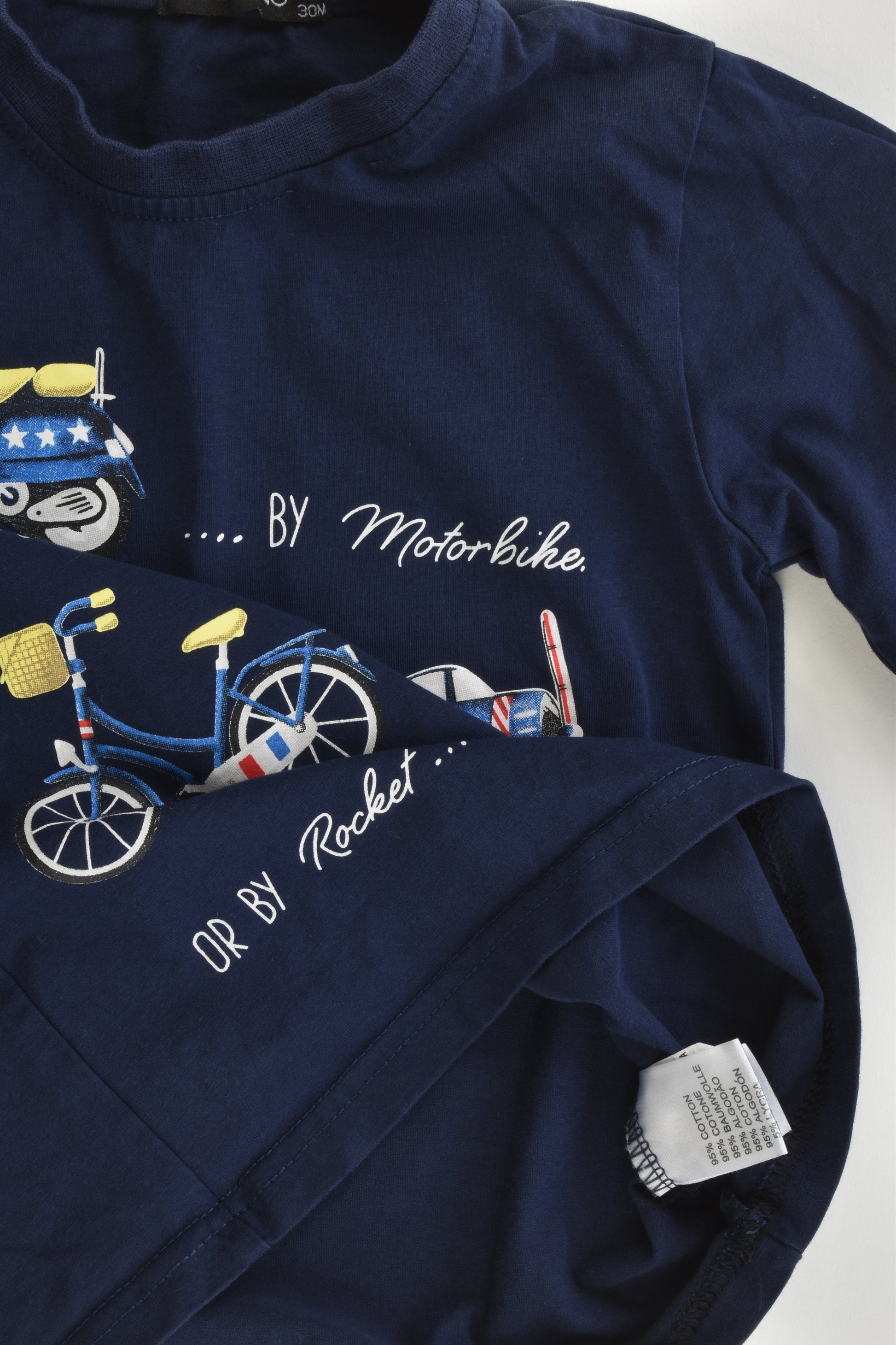 Small Gang (Italy) Size 30 months (2-3) Vehicles Top