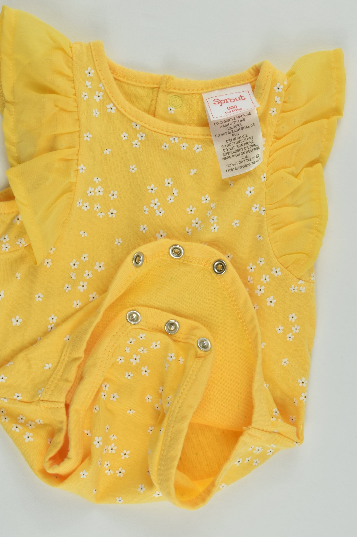Sprout Size 000 (0-3 months) Floral Bodysuit