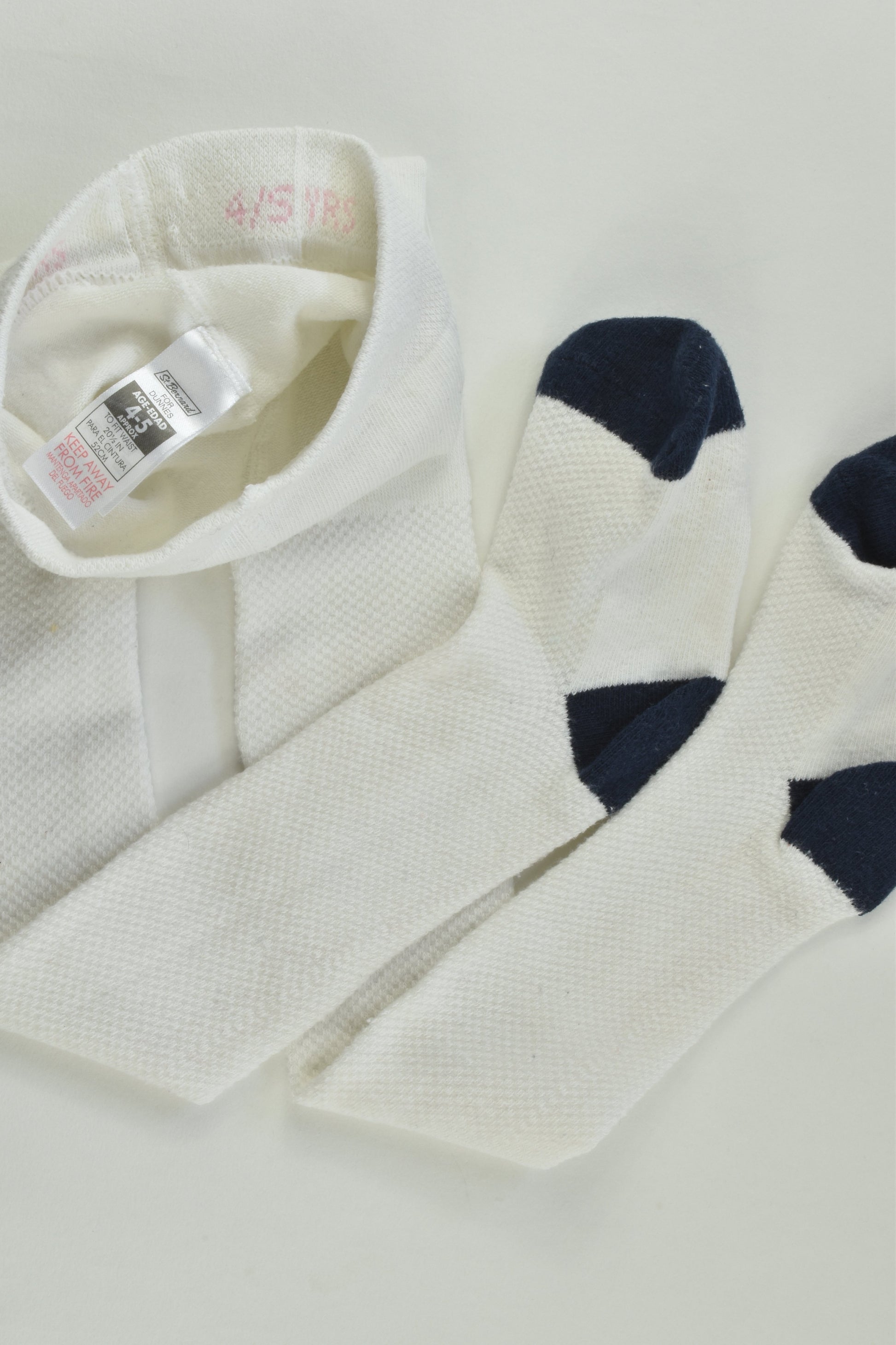 St Bernard for Dunnes Size 4-5 Footed Tights