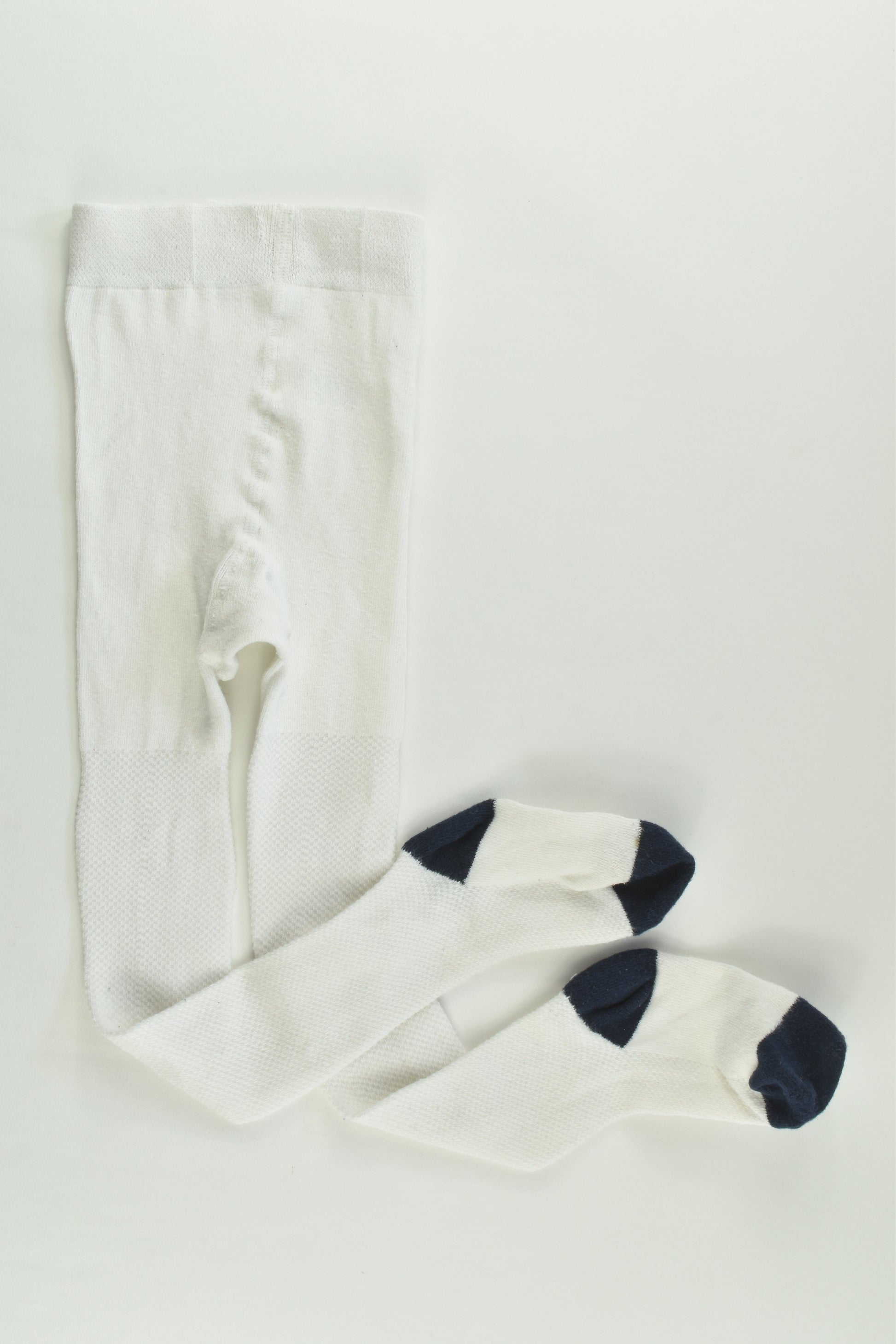 St Bernard for Dunnes Size 4-5 Footed Tights