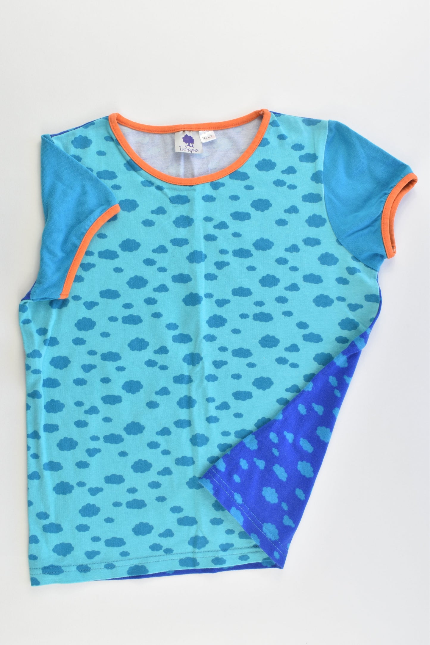 Taikapuu (Finland) Size 122/128 cm (7-8) Clouds T-shirt