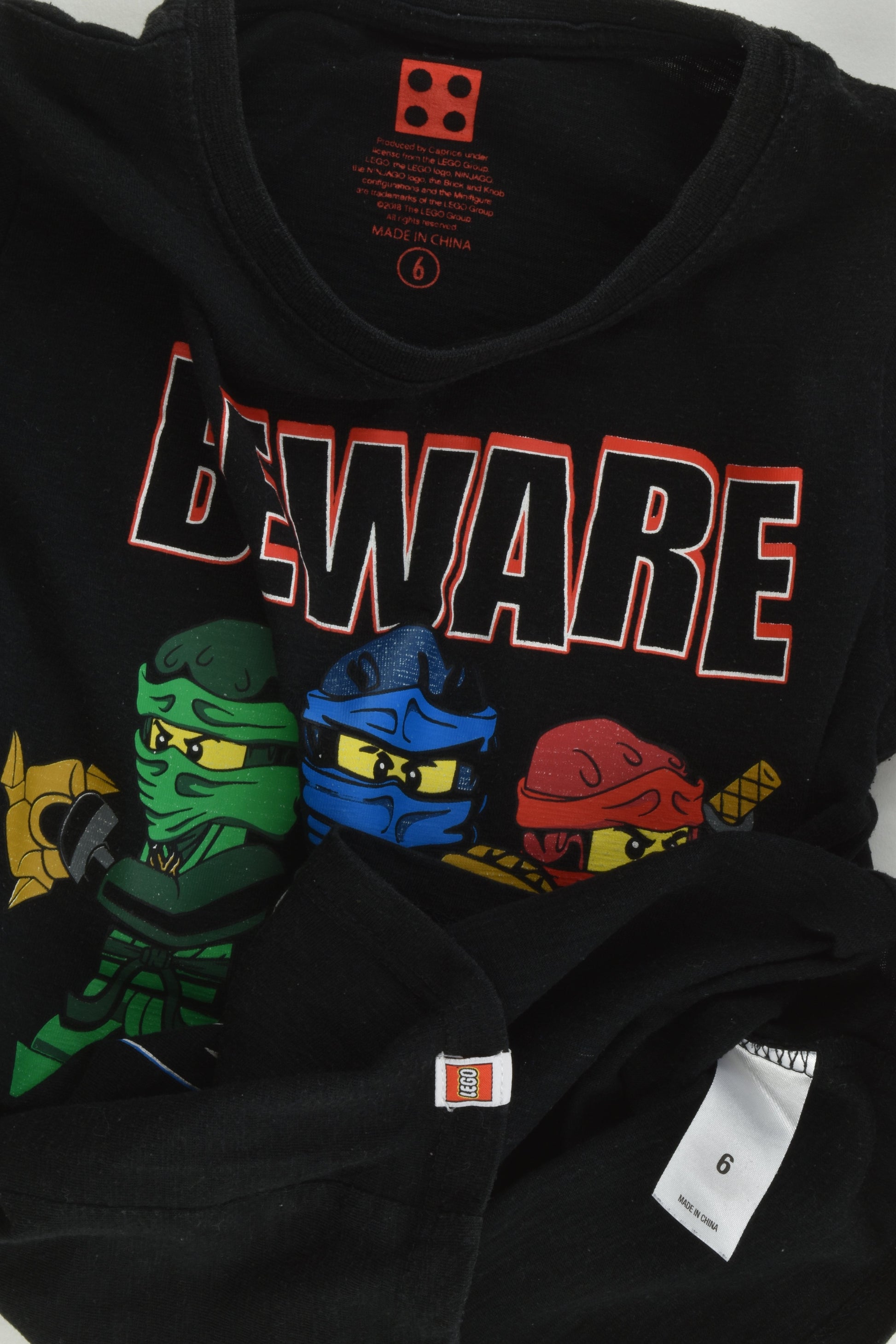 Target Size 6 'Beware Of The Ninjas!' T-shirt