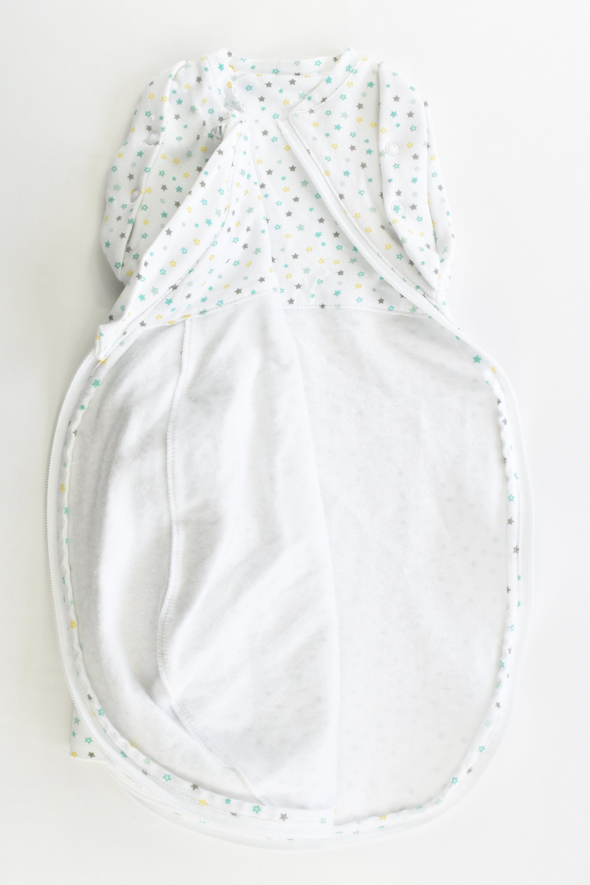 The Gro Company Size 000 (0-3 months) Approx 1 Tog Stars Swaddle