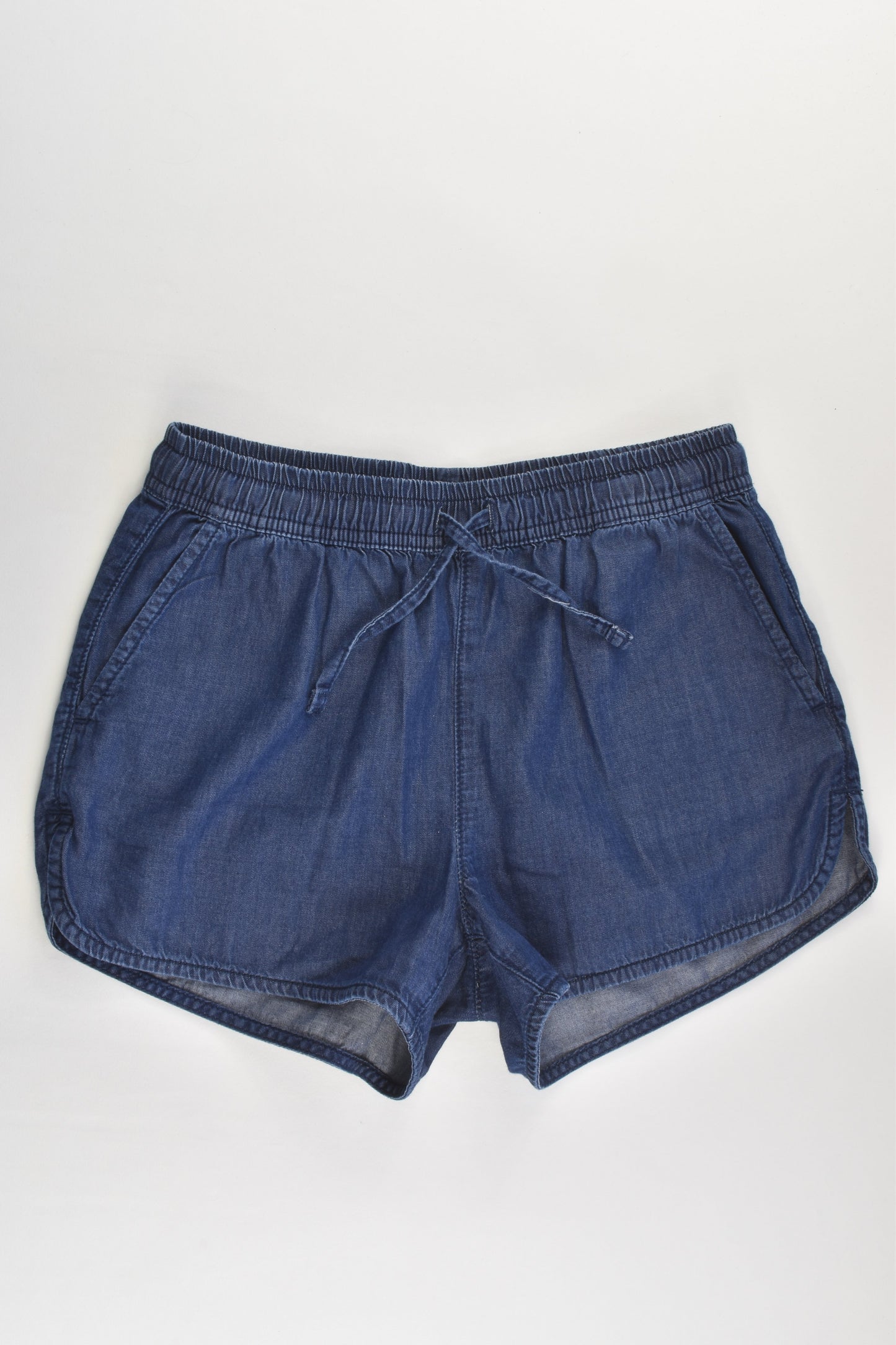Tilii Size 10 Lightweight Denim Shorts