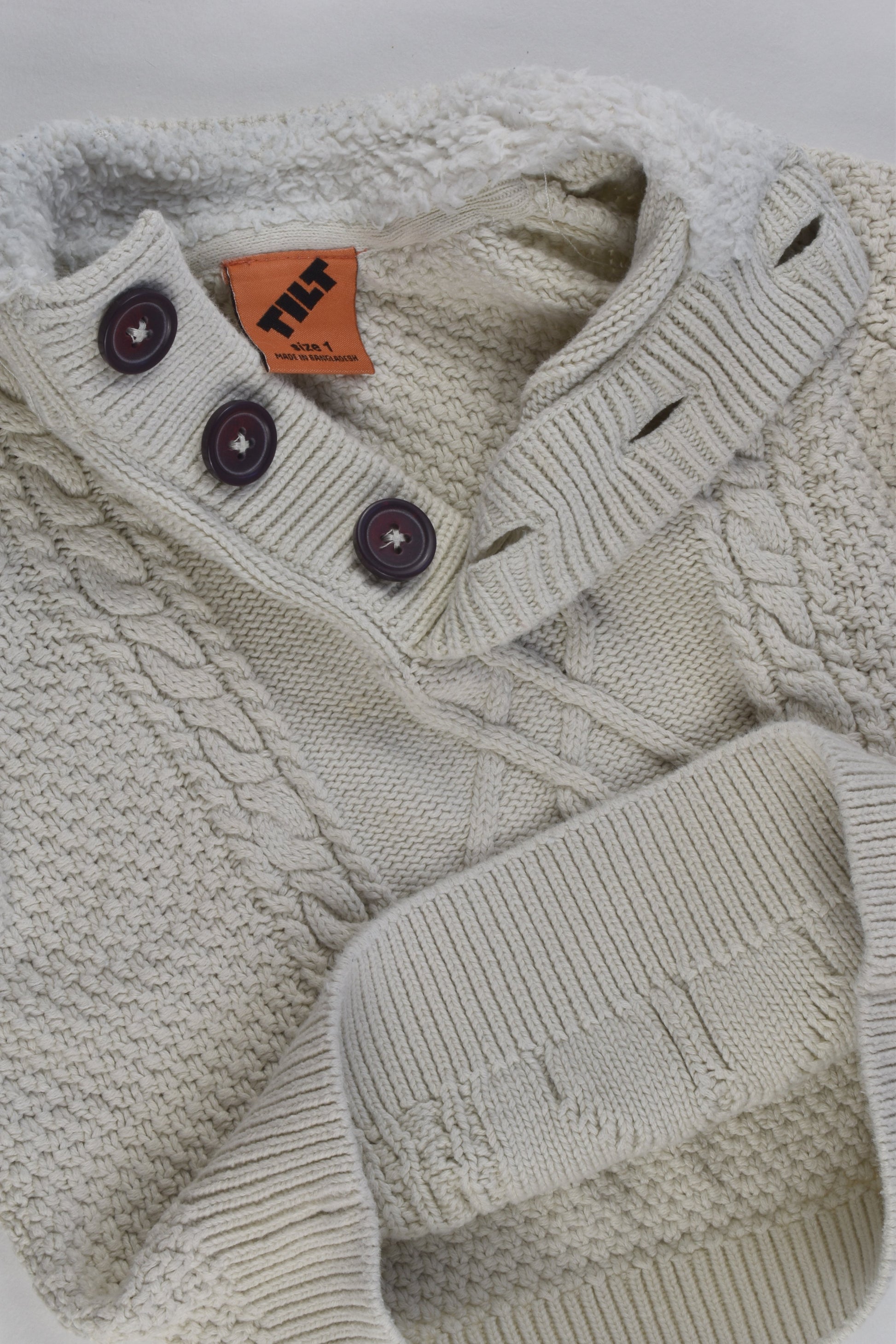 Tilt Size 1 Knitted Jumper