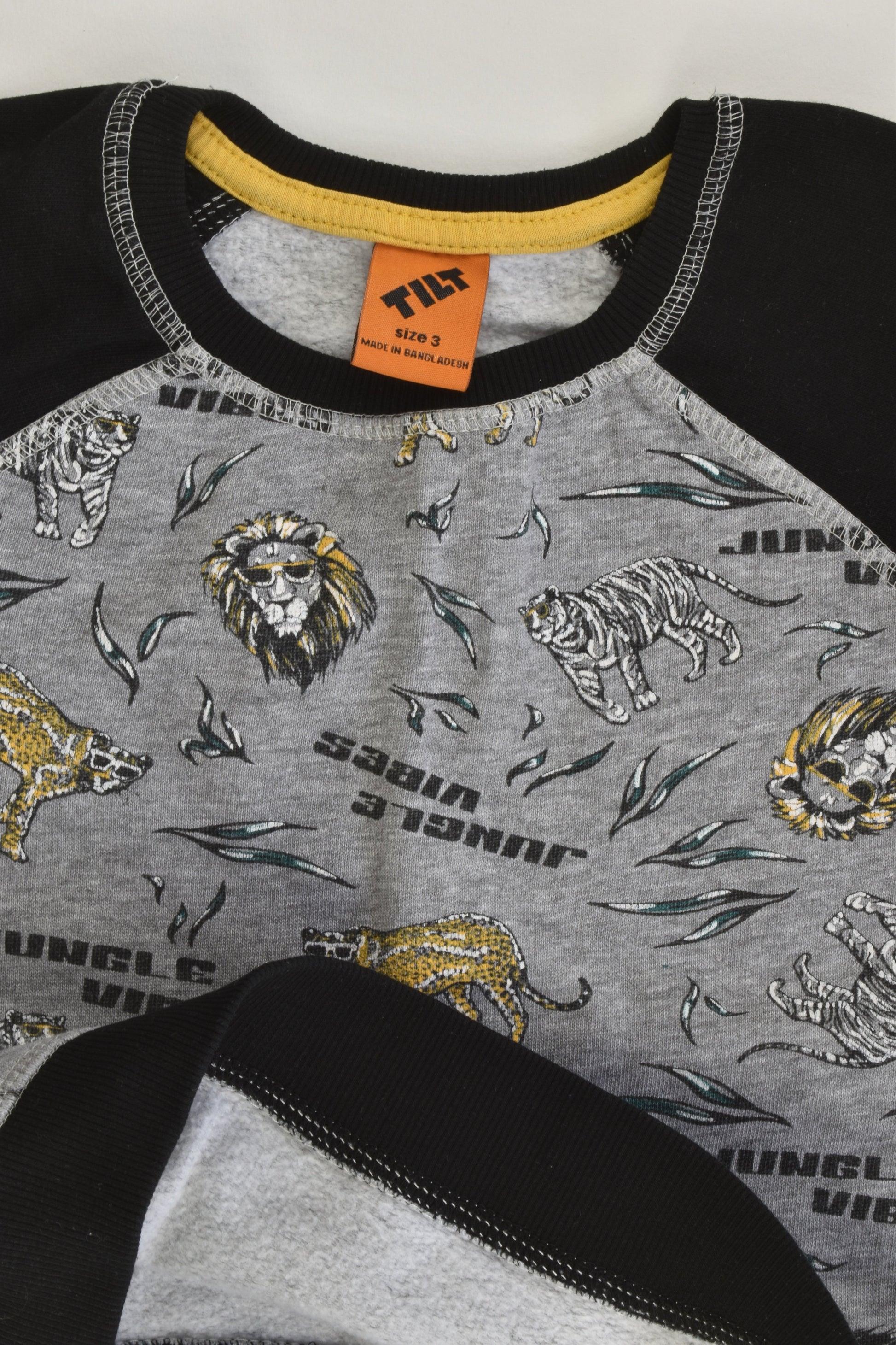 Tilt Size 3 'Jungle Vibes' Sweater
