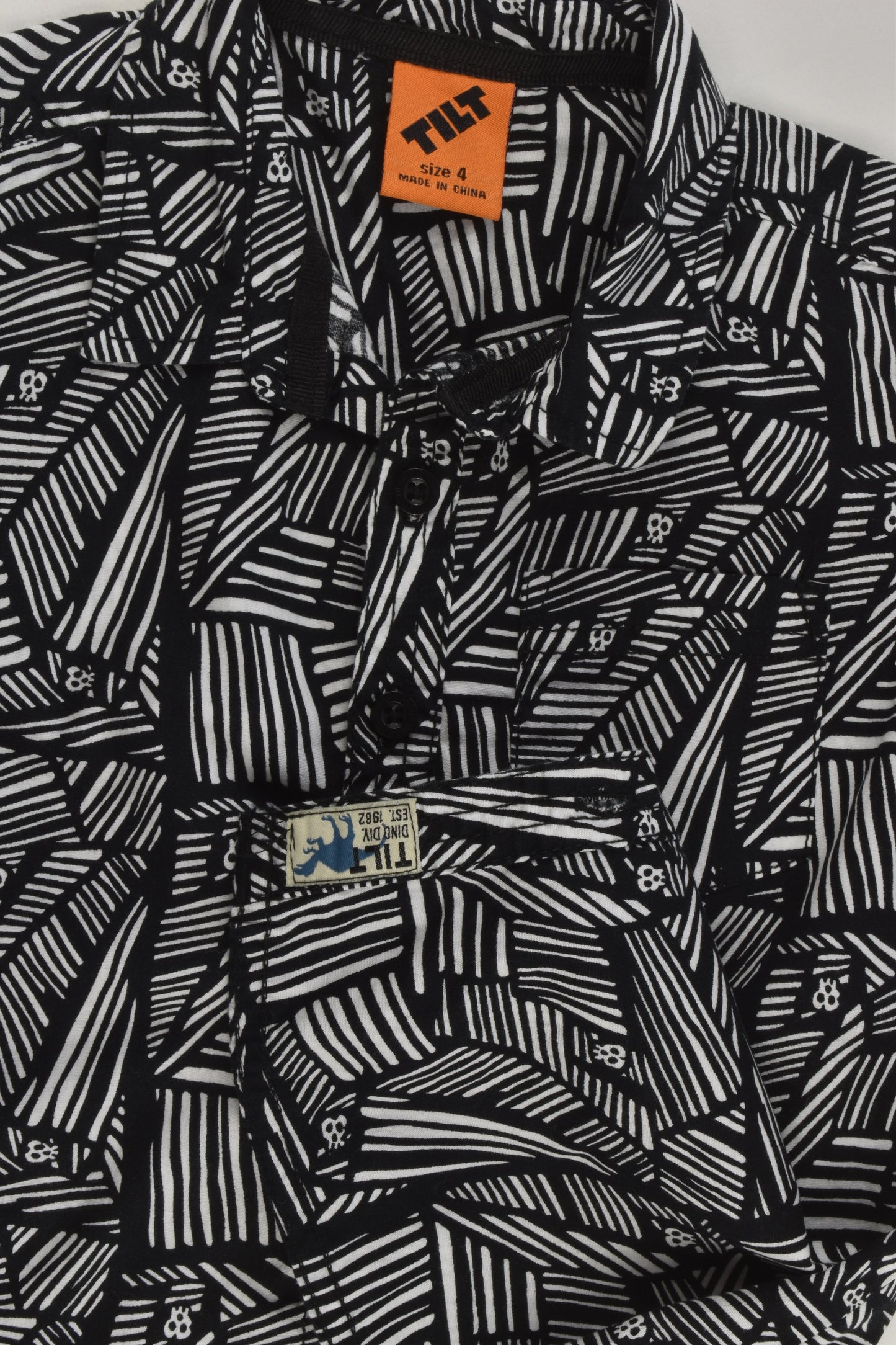 Tilt Size 4 Skulls Shirt