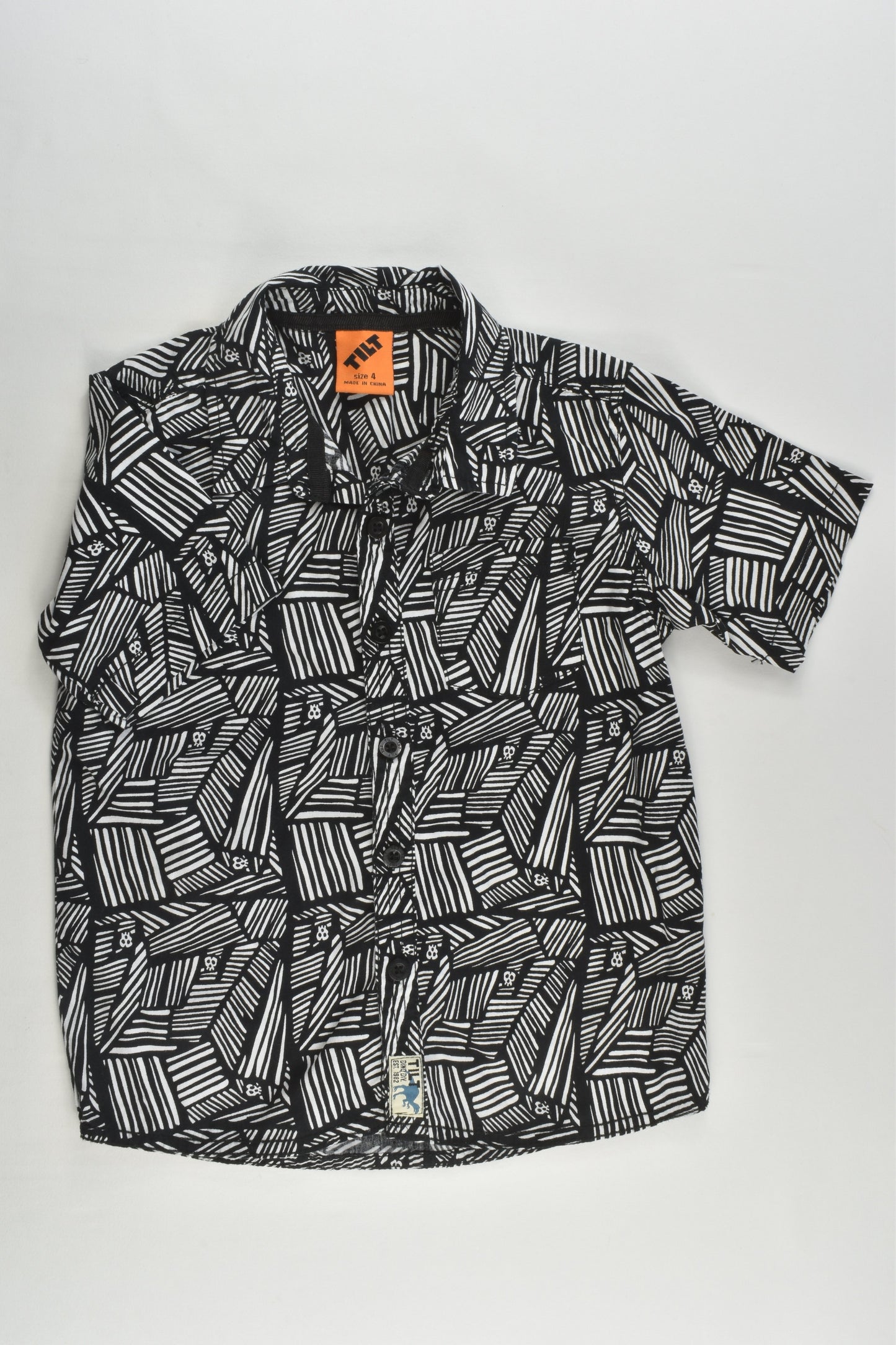 Tilt Size 4 Skulls Shirt