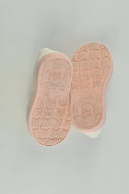 Toms Size 6 Shoes
