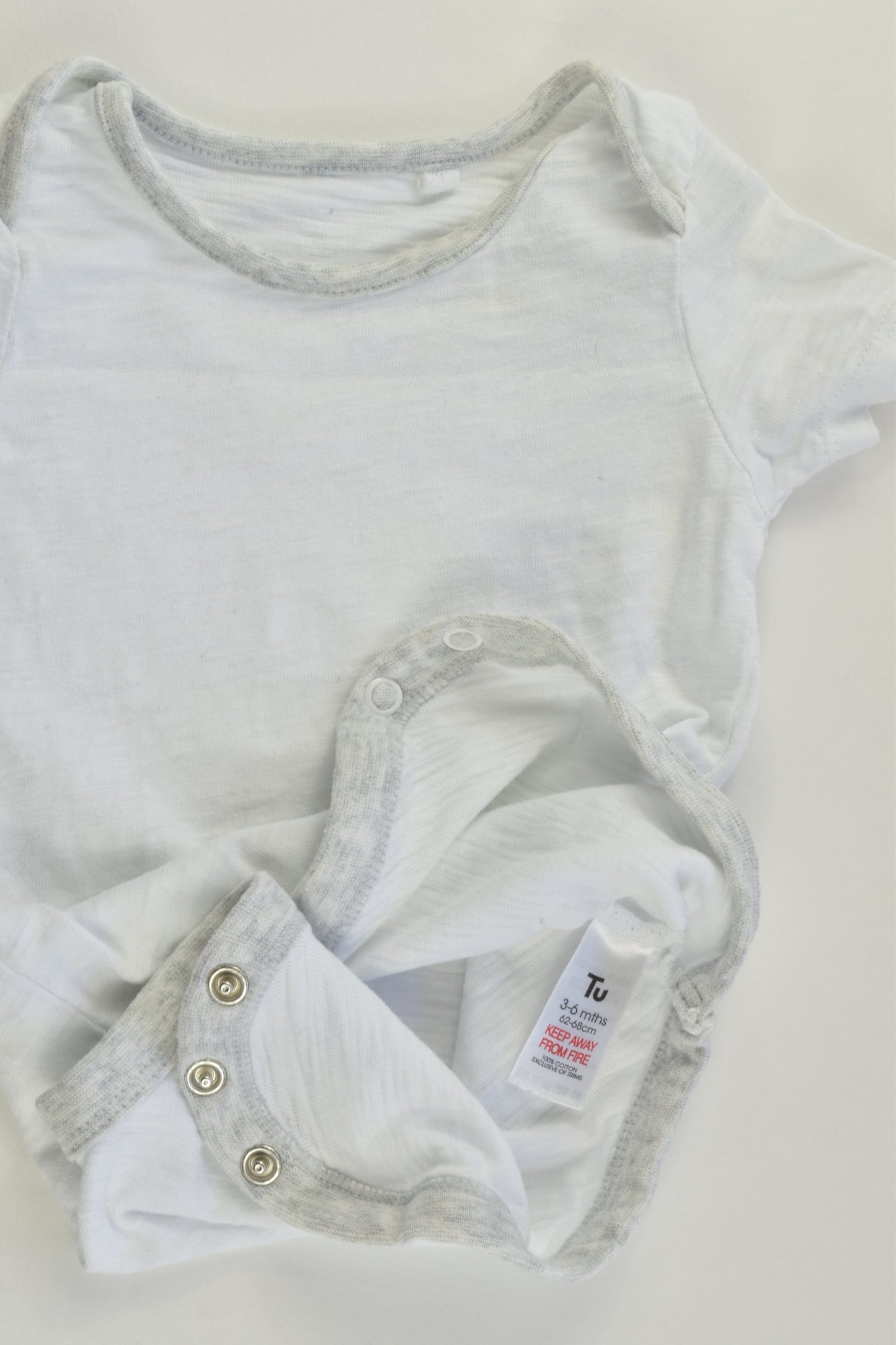 TU Size 00 (3-6 months) Bodysuit