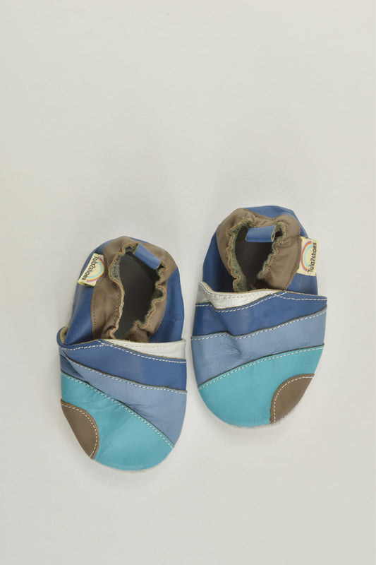 Tula2Shoes Size approx 3 Leather Slippers