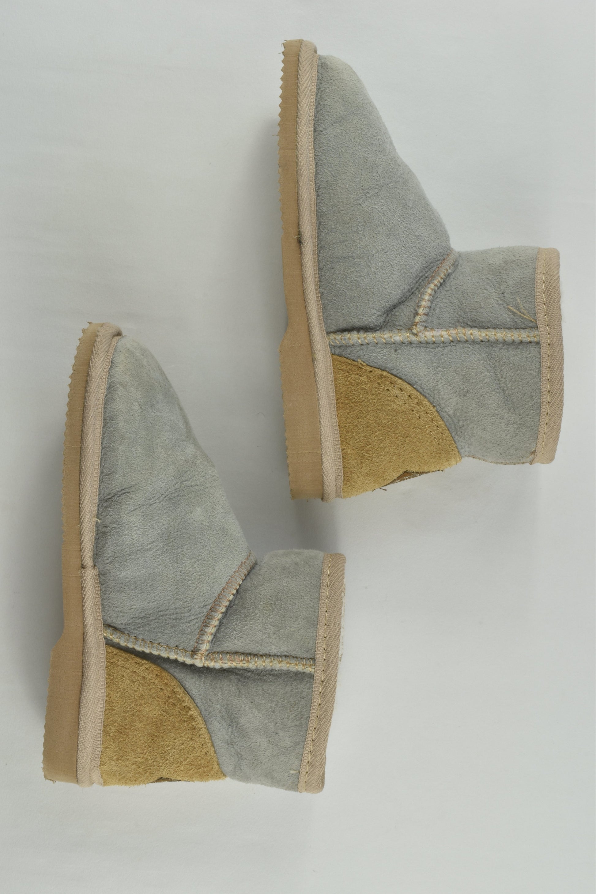 UGG Australia Size 12-13 Sheepskin Boots