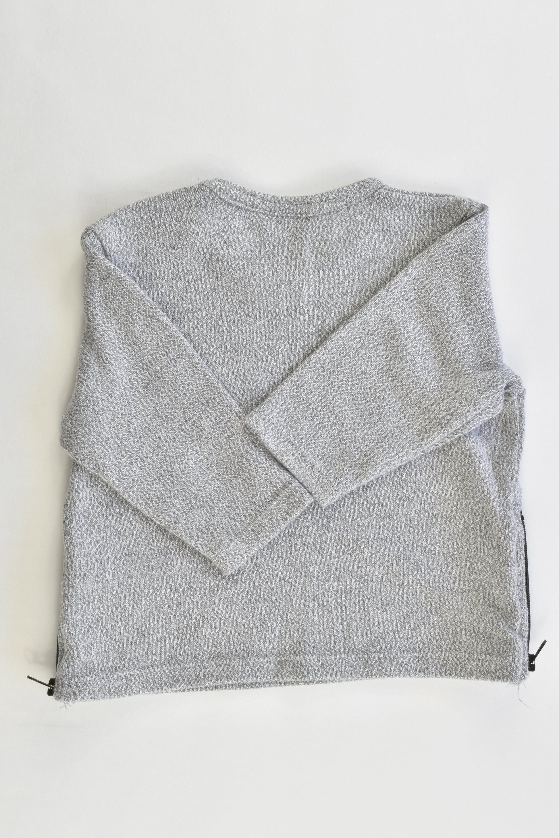 Underworks Size 00 (3-6 months) Sweater