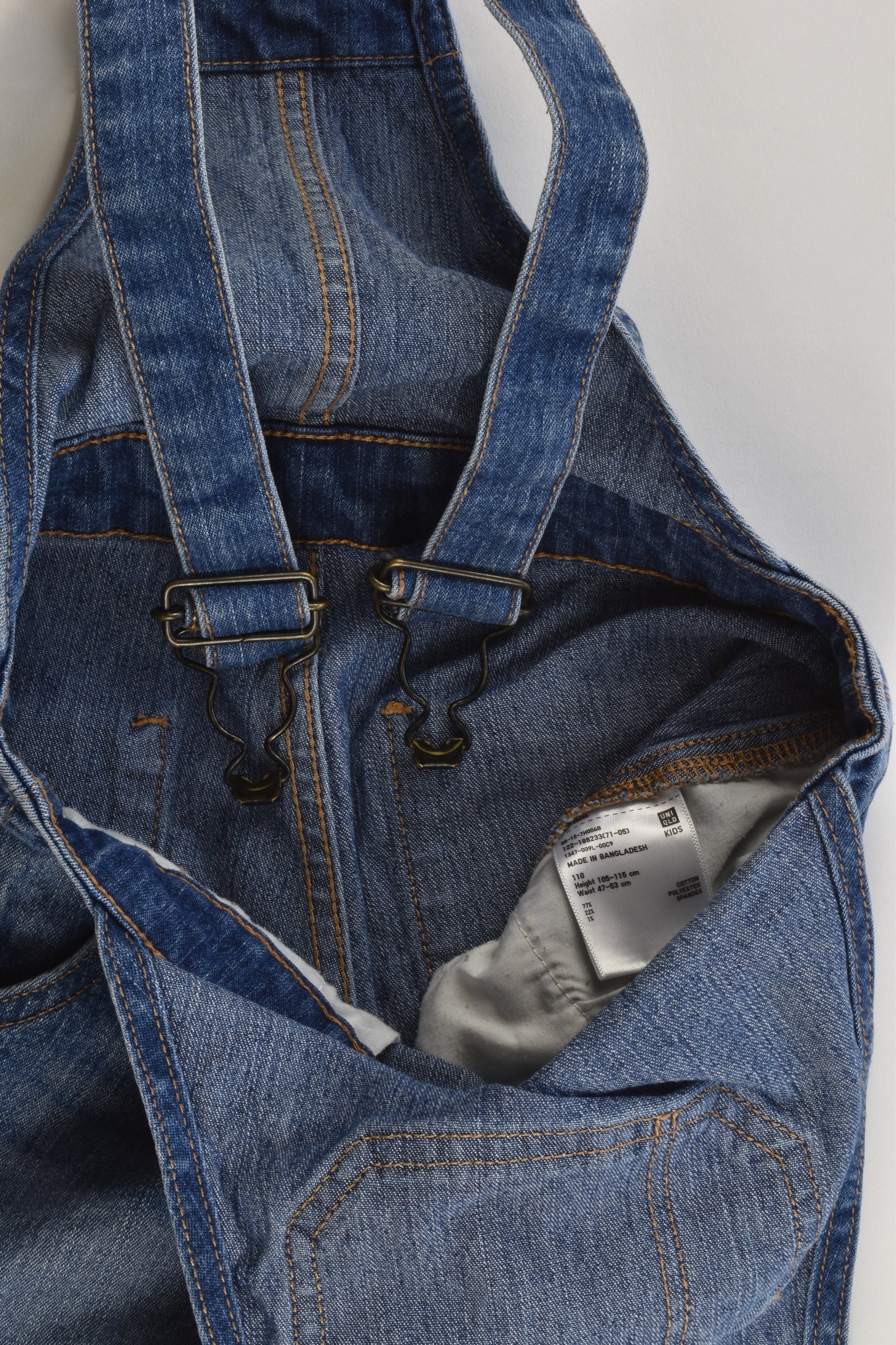 Uniqlo Kids Size 5 Stretchy Denim Short Overalls