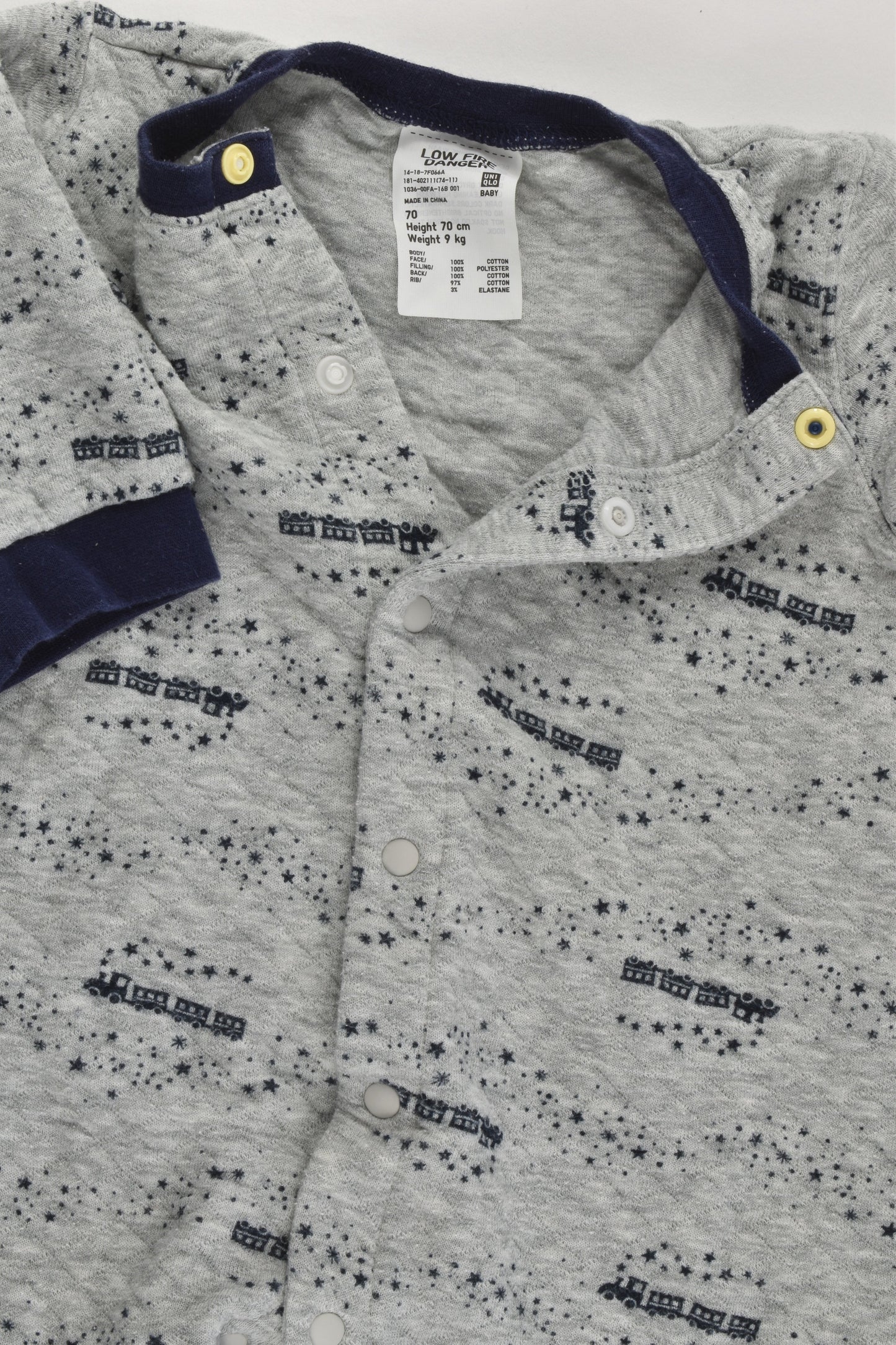 Uniqlo Size 00 (70 cm) Train Romper