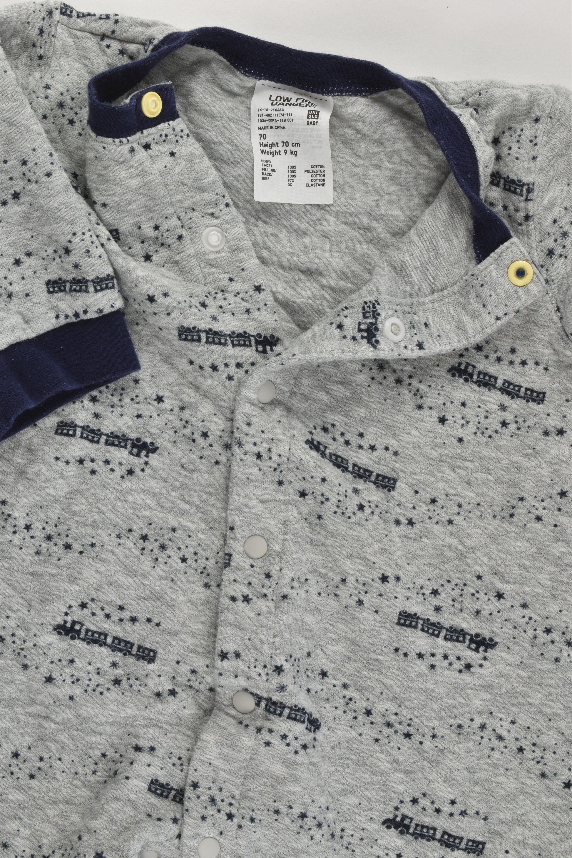 Uniqlo Size 00 (70 cm) Train Romper