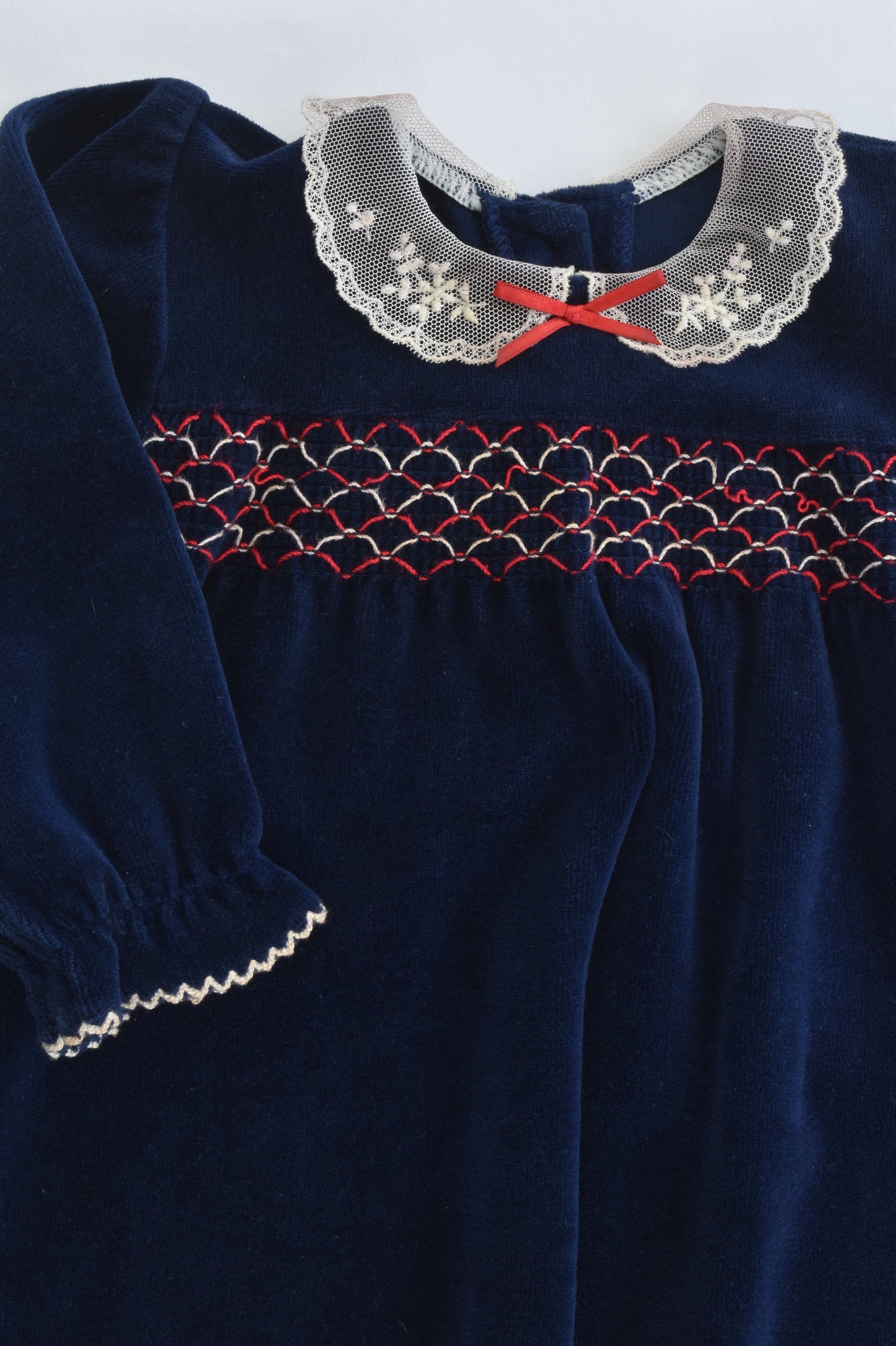 VINTAGE St Michael (UK) Size 0 (6-12 months) Collared Smocked Velour Dress
