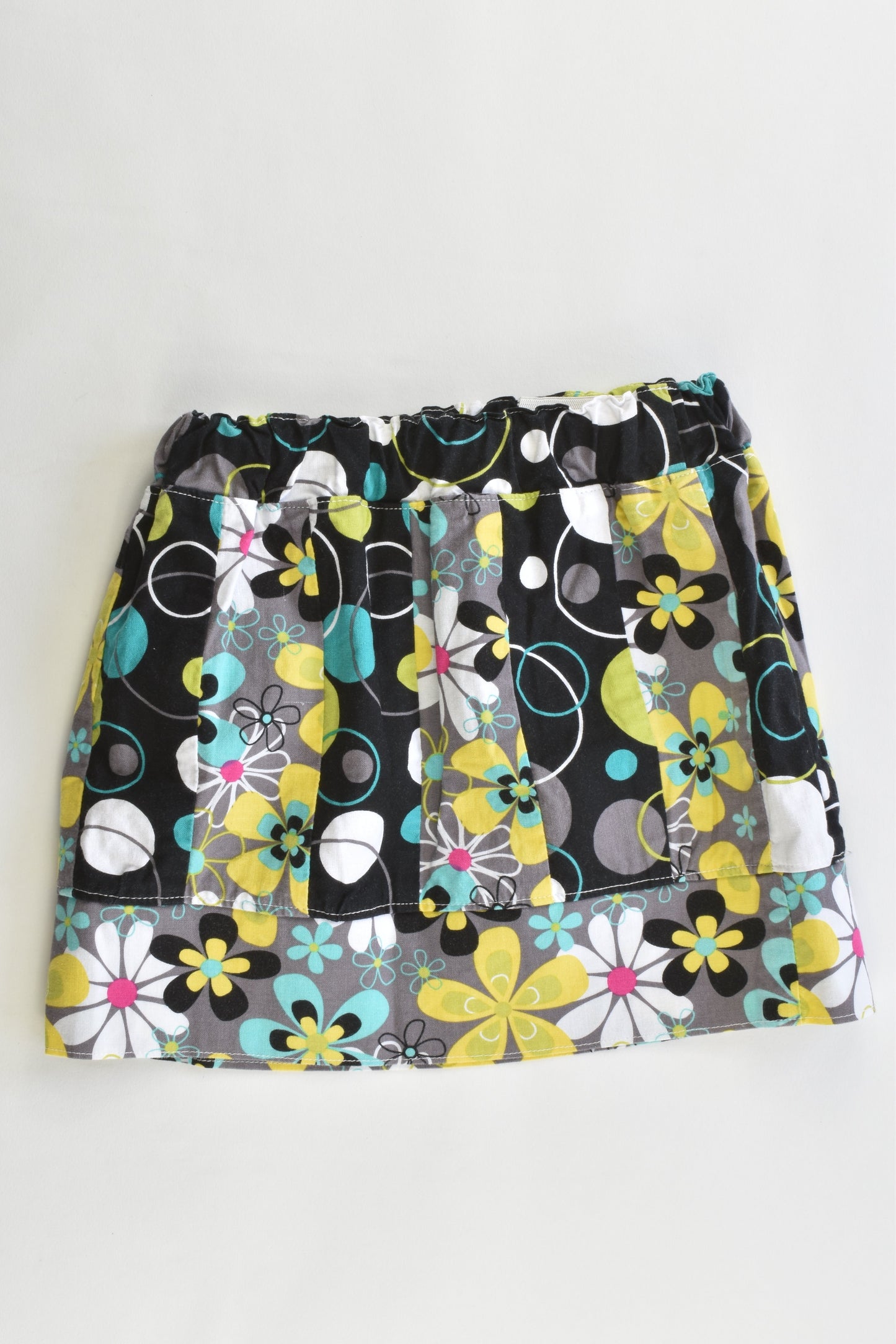 Woddle Bots Size approx 4 Handmade Floral Pattern Skirt