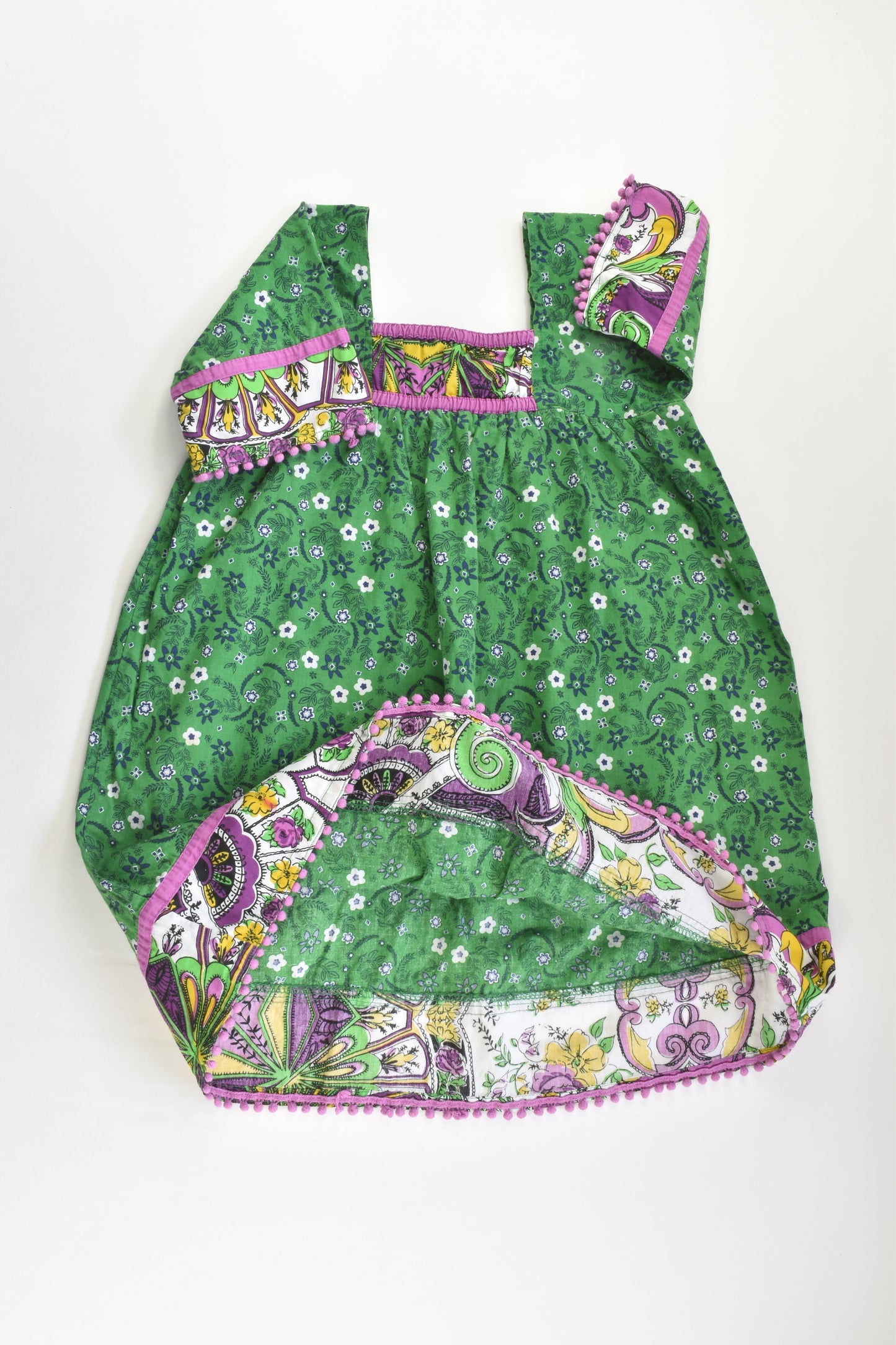 Young Hearts Size 4 Dress