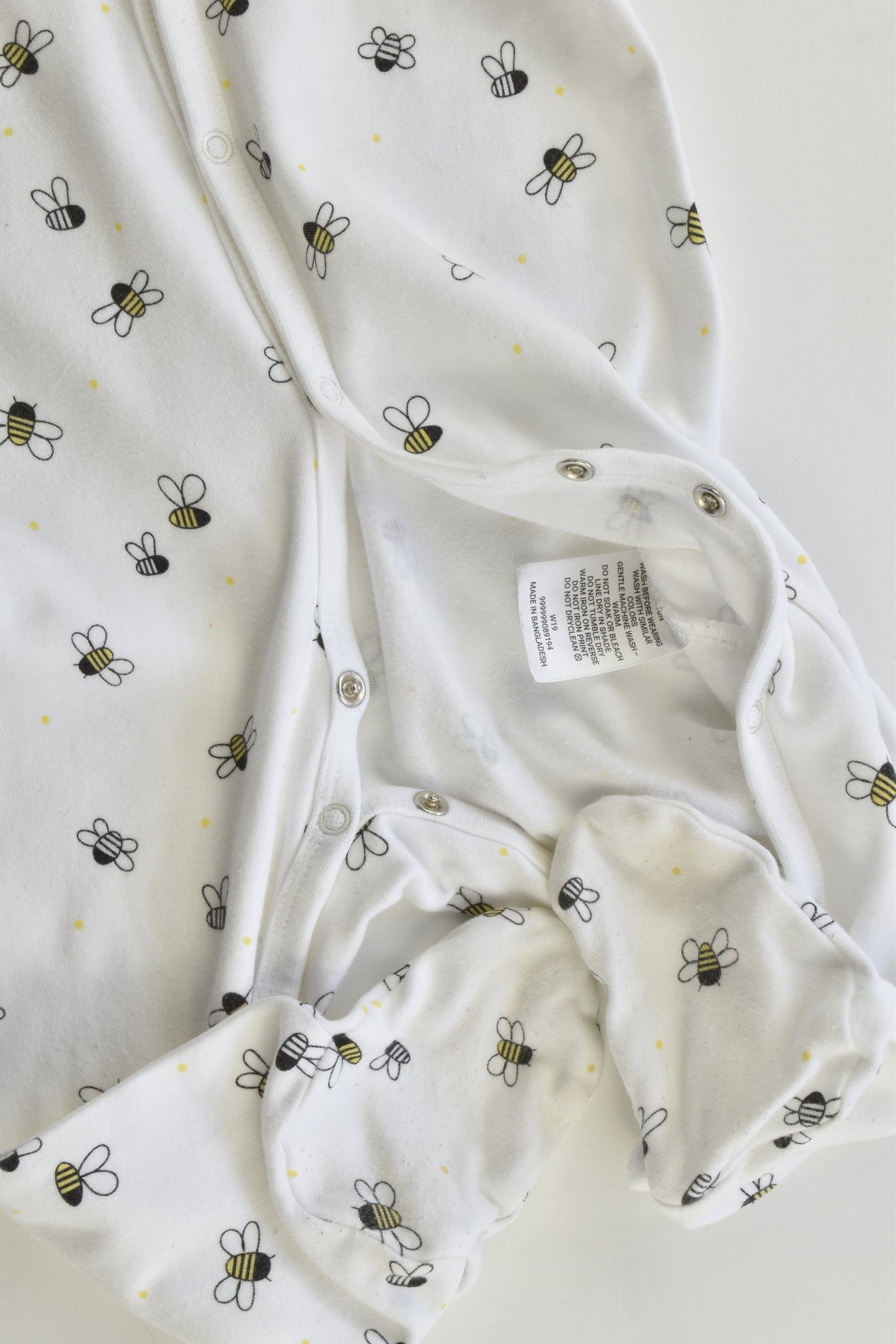 Young Original Size 0 (6-9 months) Bees Footed Romper