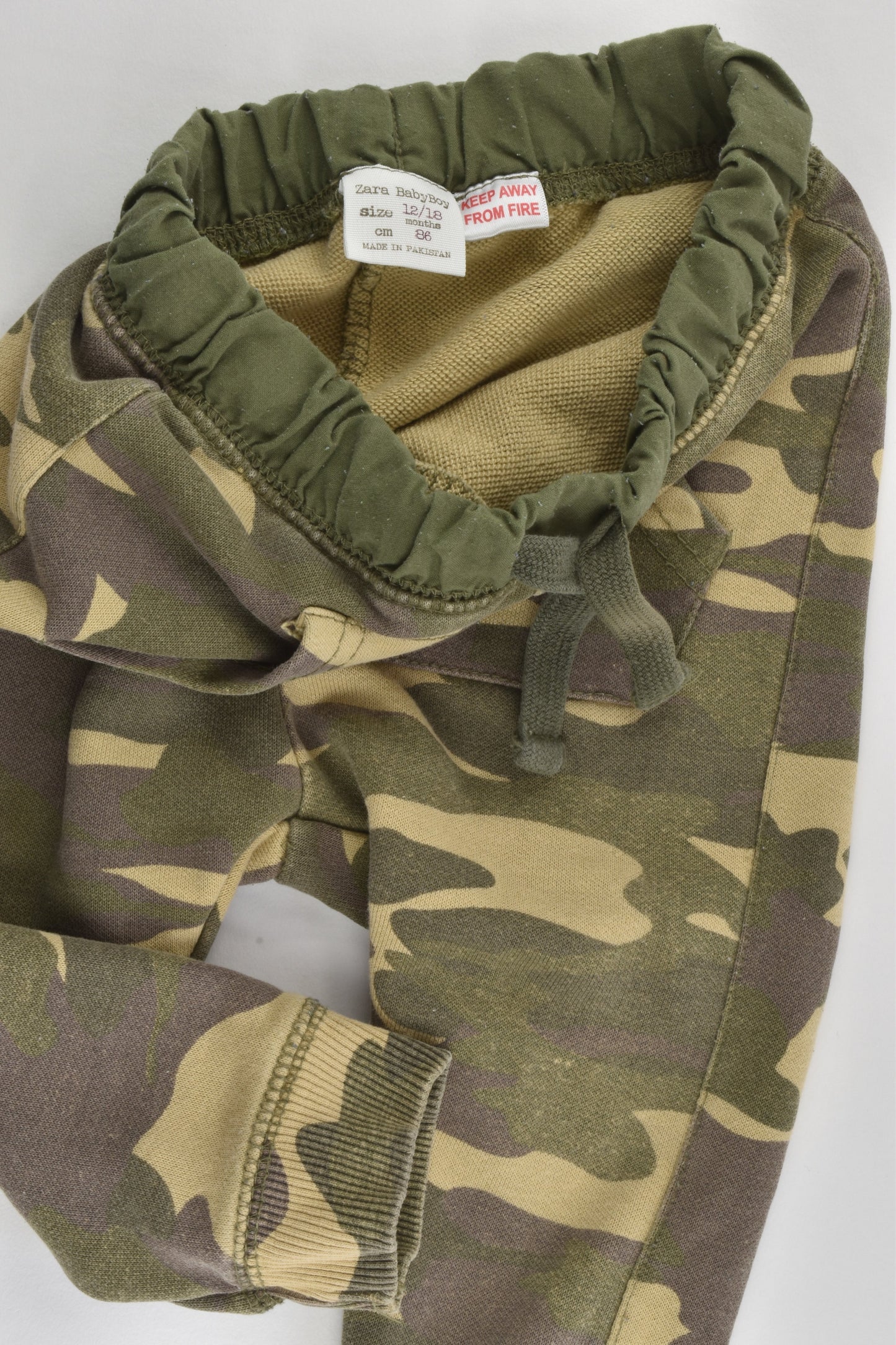 Zara Size 1 (12/18 months, 86 cm) Camouflage Track Pants