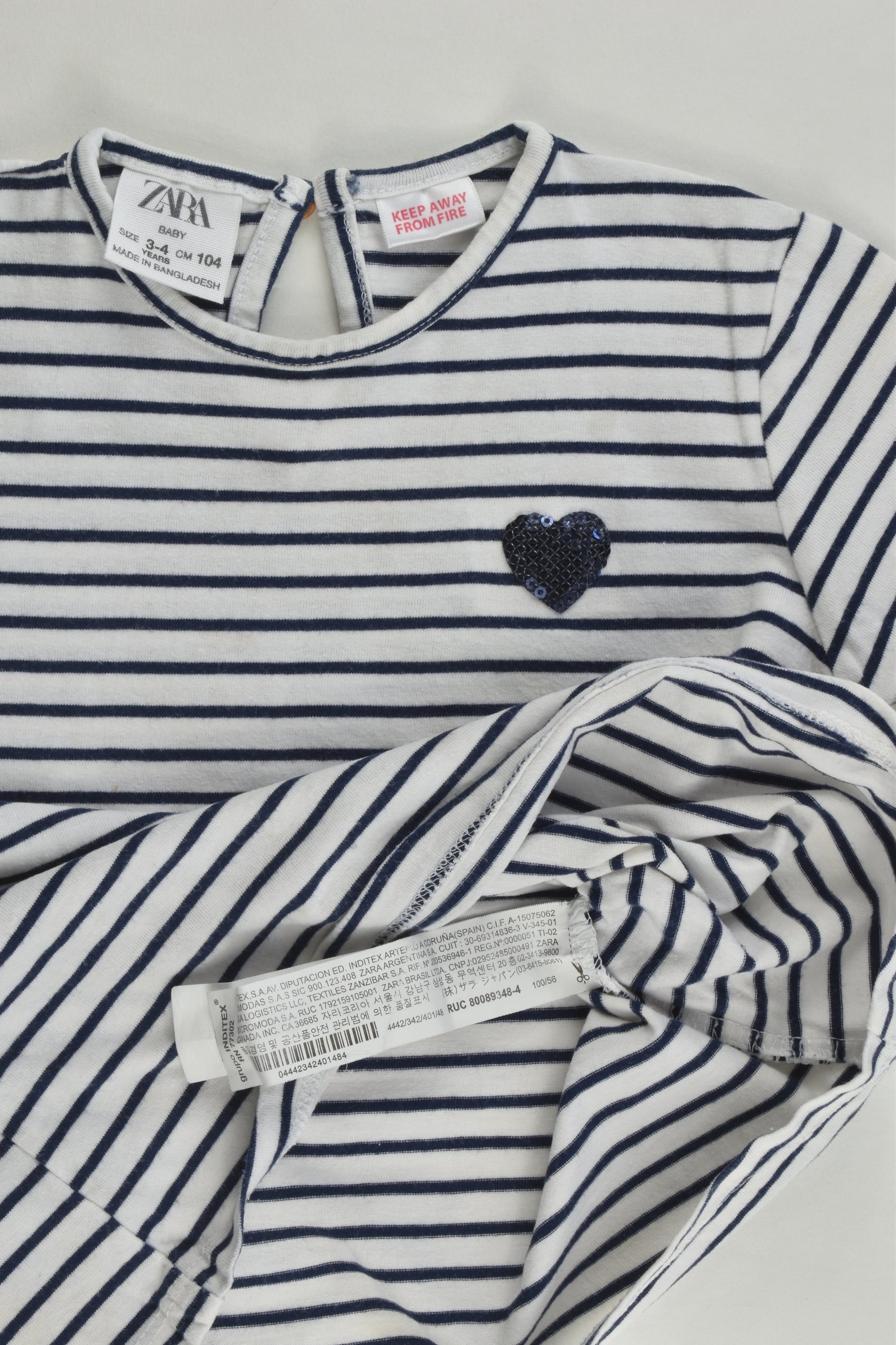 Zara Size 3-4 (104 cm) Striped Love Heart T-shirt