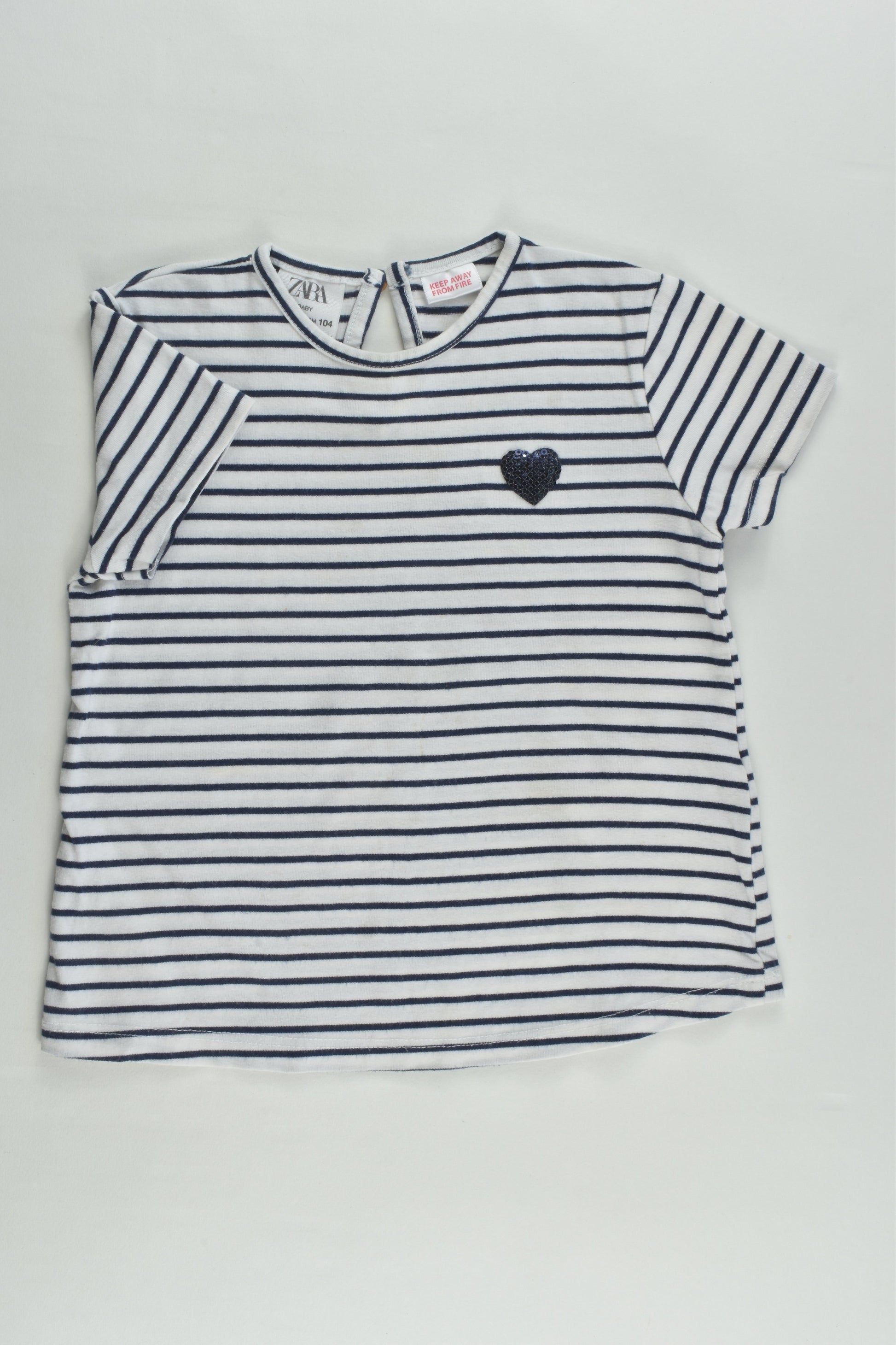 Zara Size 3-4 (104 cm) Striped Love Heart T-shirt
