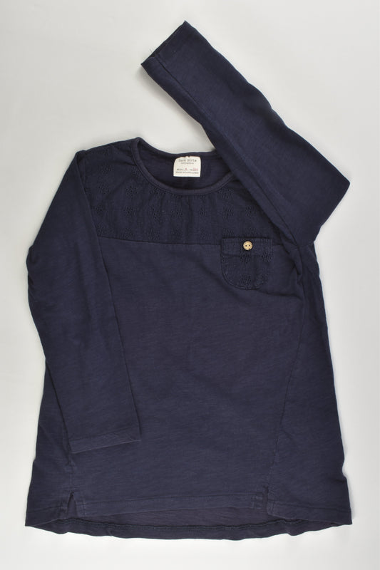 Zara Size 4 (104 cm) Navy Blue Top with Lace Details