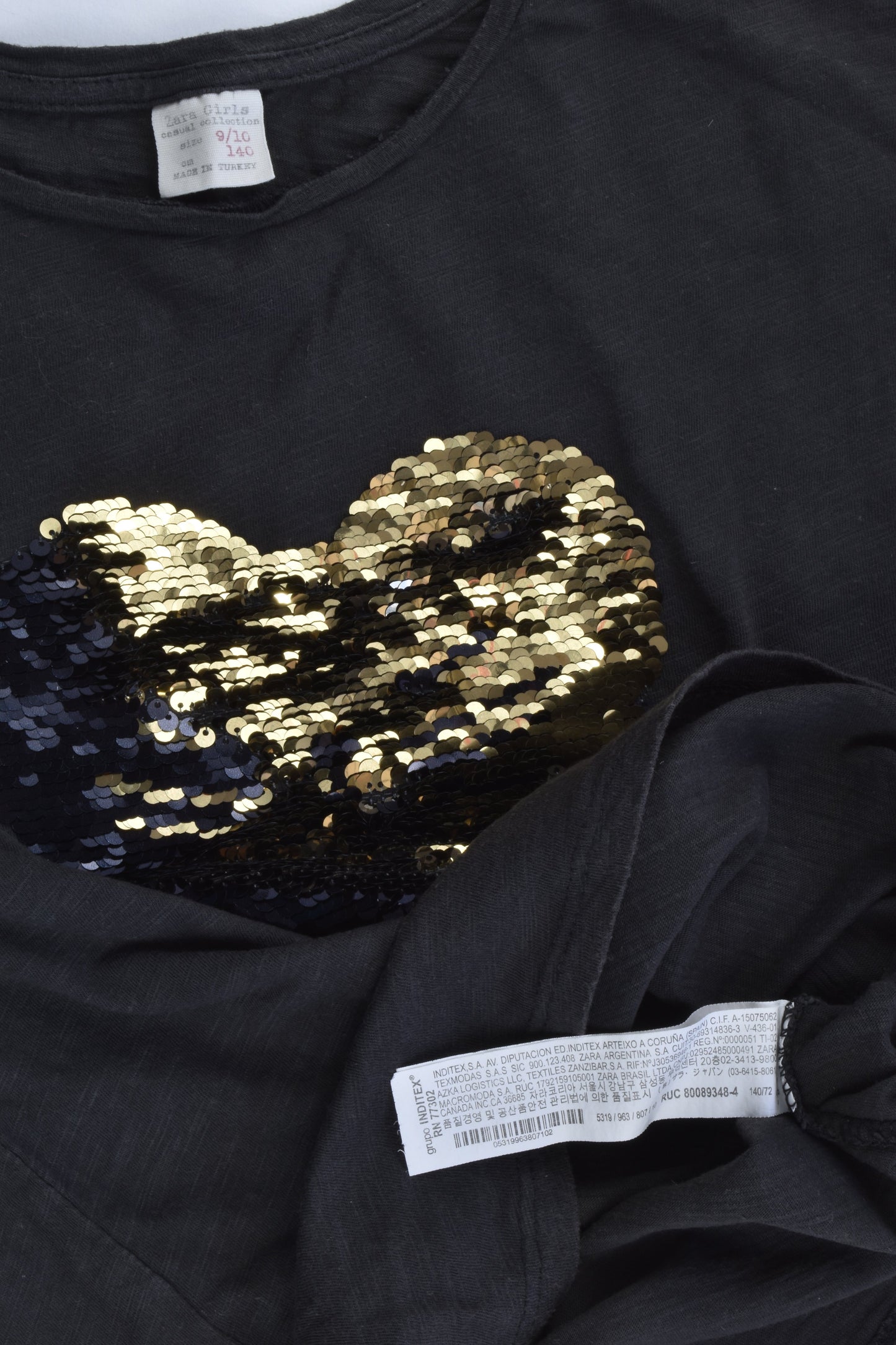 Zara Size 9/10 (140 cm) Reversible Sequins Love Heart Top